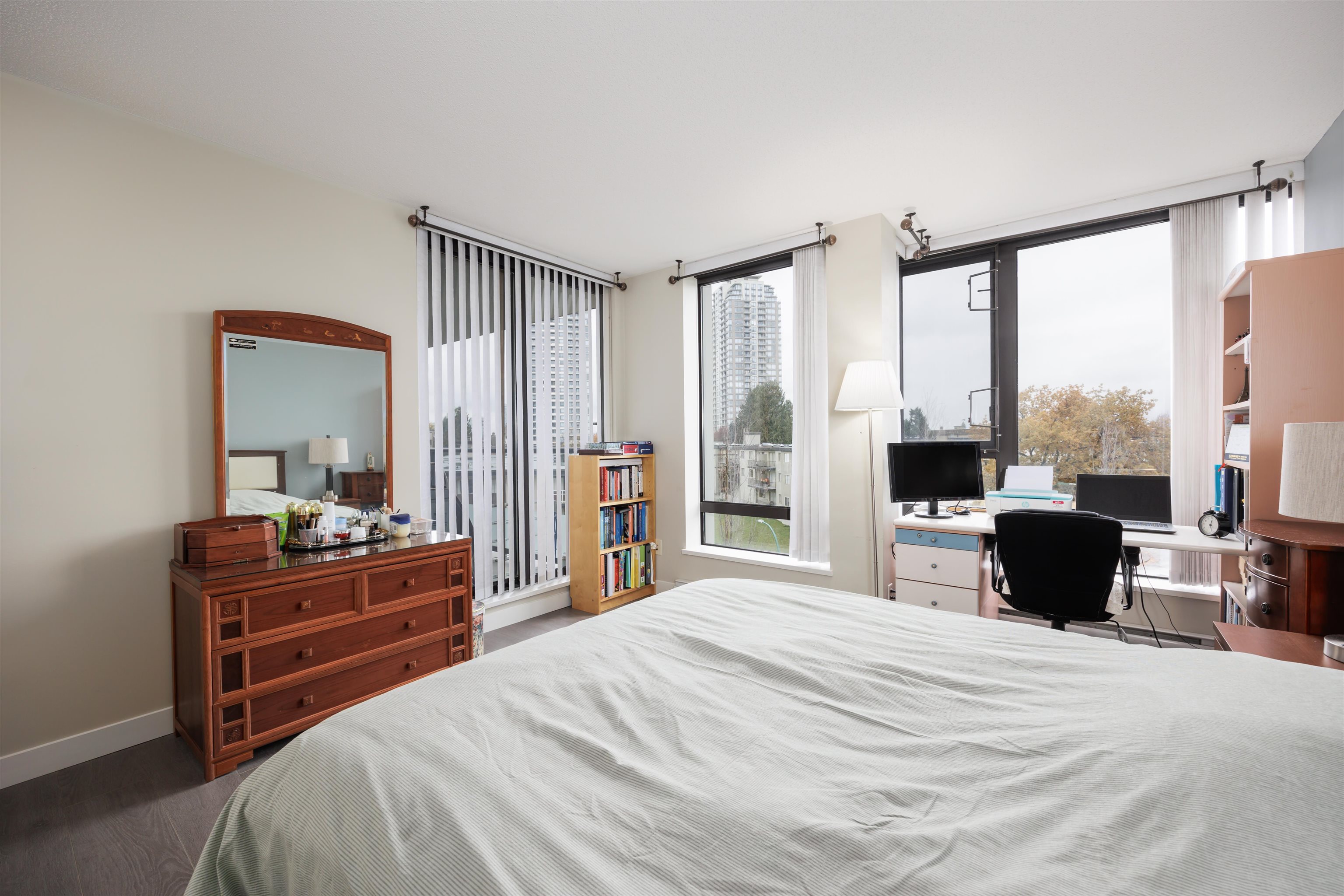 708 7325 ARCOLA STREET, #708