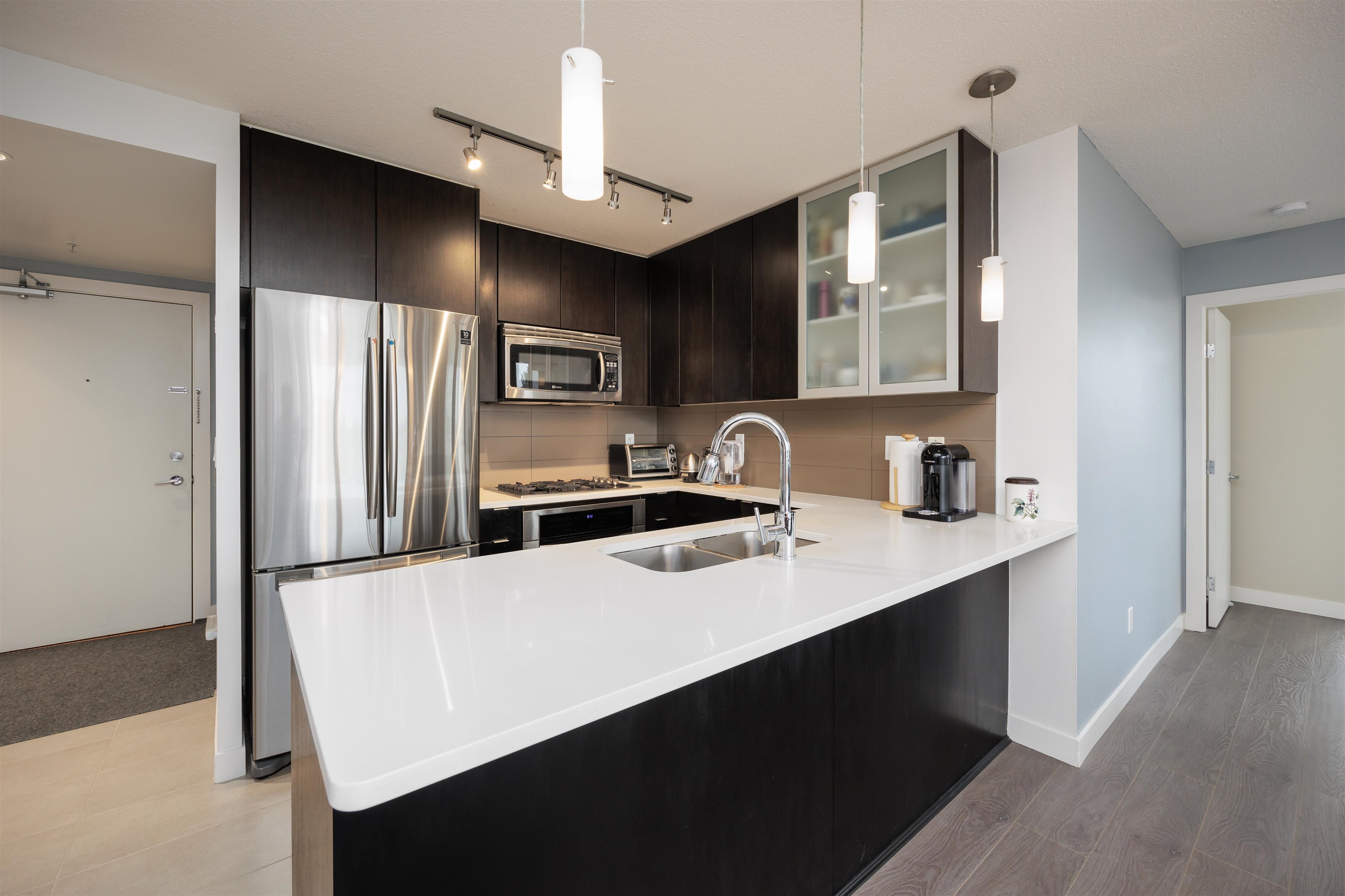 708 7325 ARCOLA STREET, #708