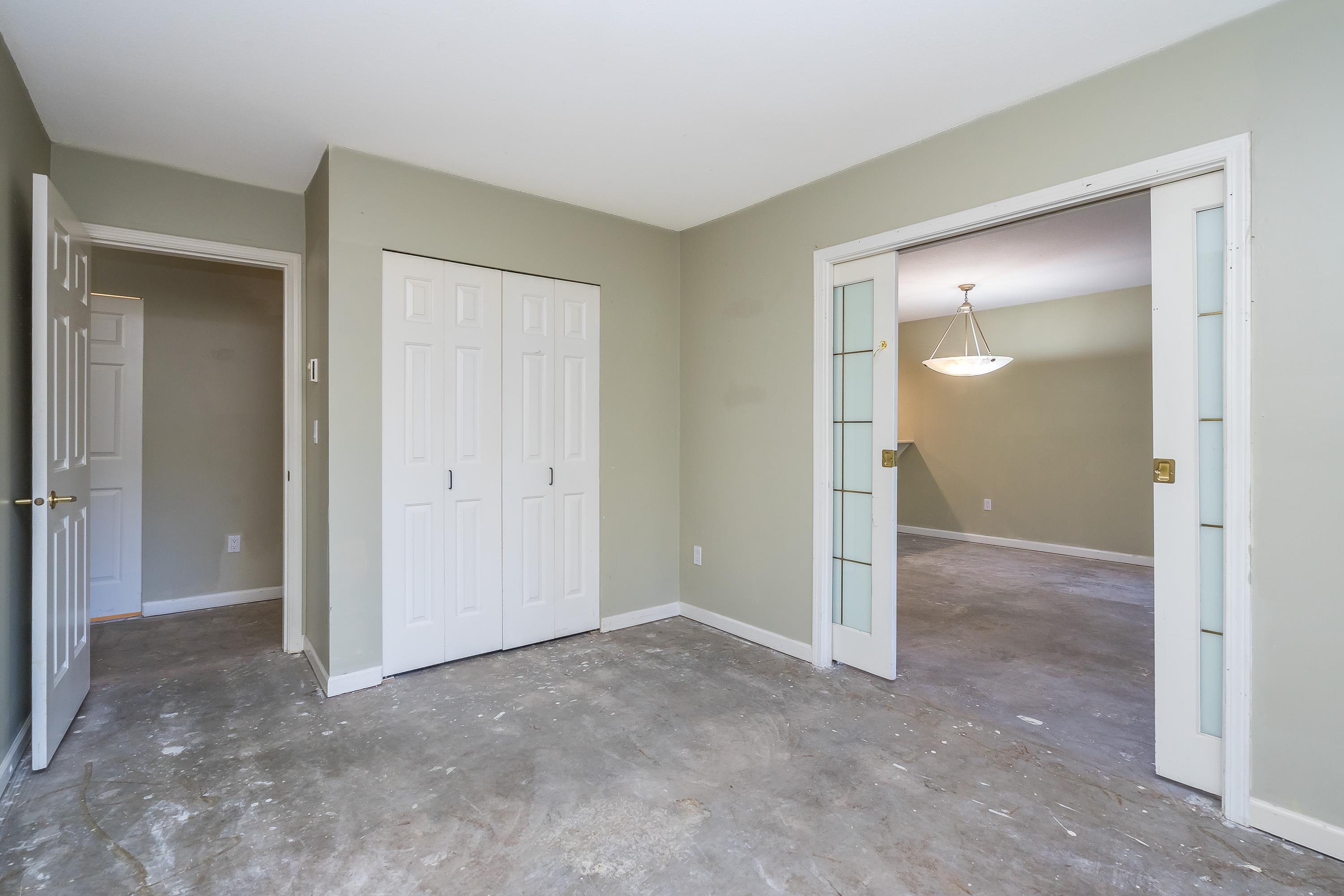 104 15717 MARINE DRIVE, #104