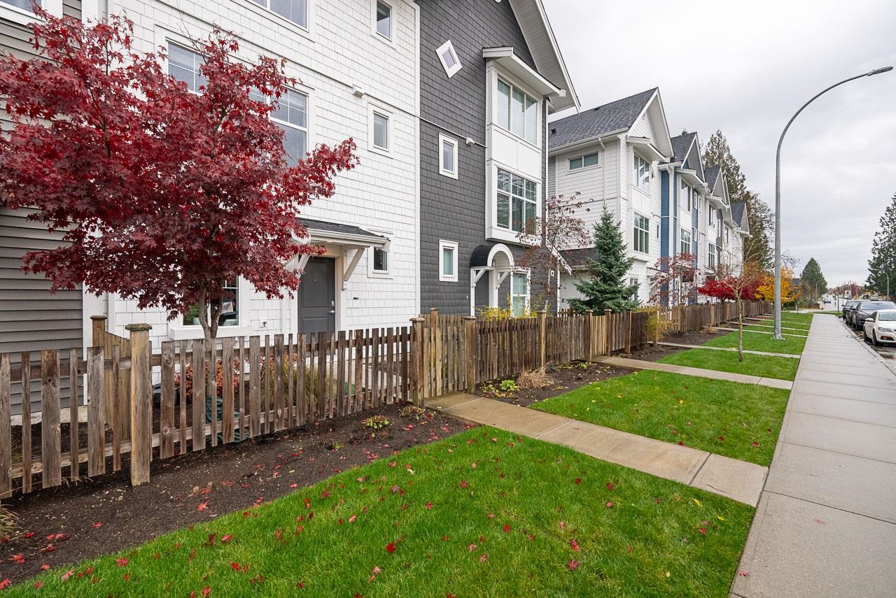 23 20451 84 AVENUE, #23