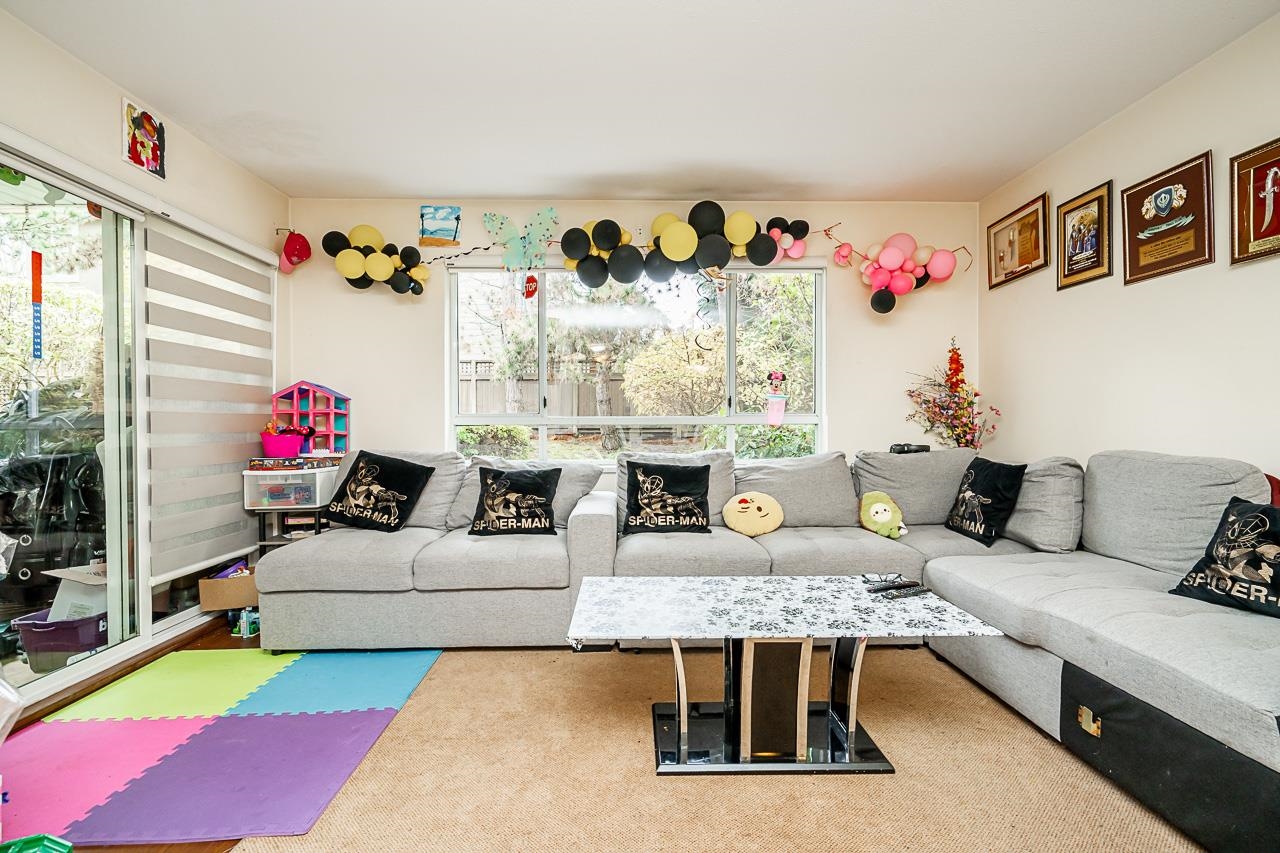 209 15991 THRIFT AVENUE, #209