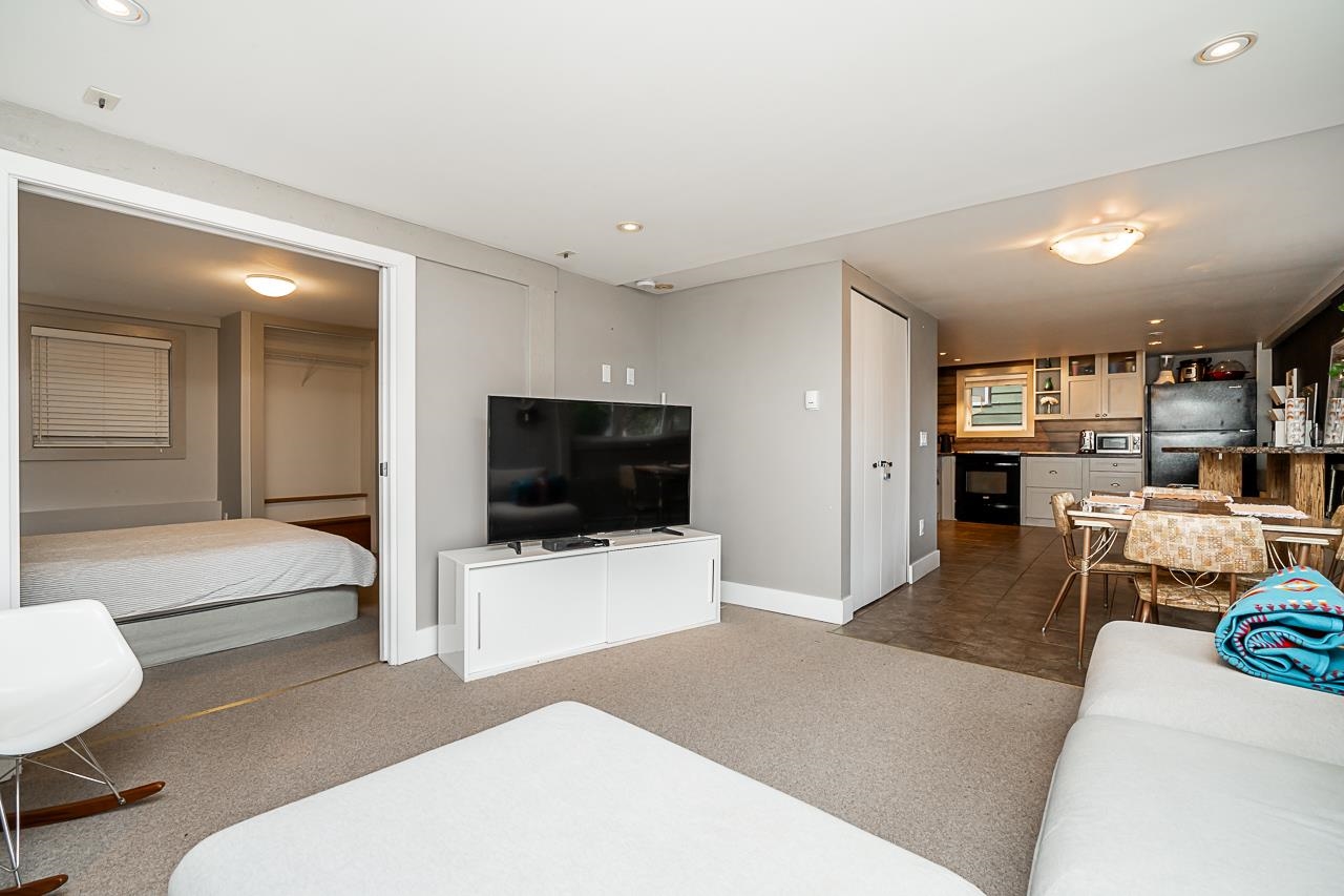 448 W 14TH STREET