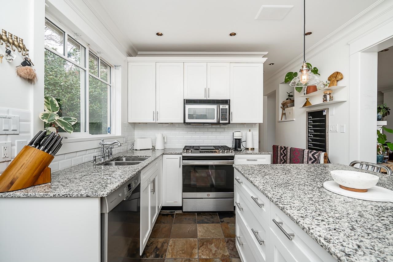 448 W 14TH STREET