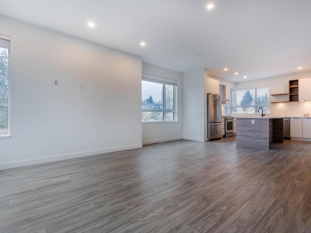102 20150 81 AVENUE, #102