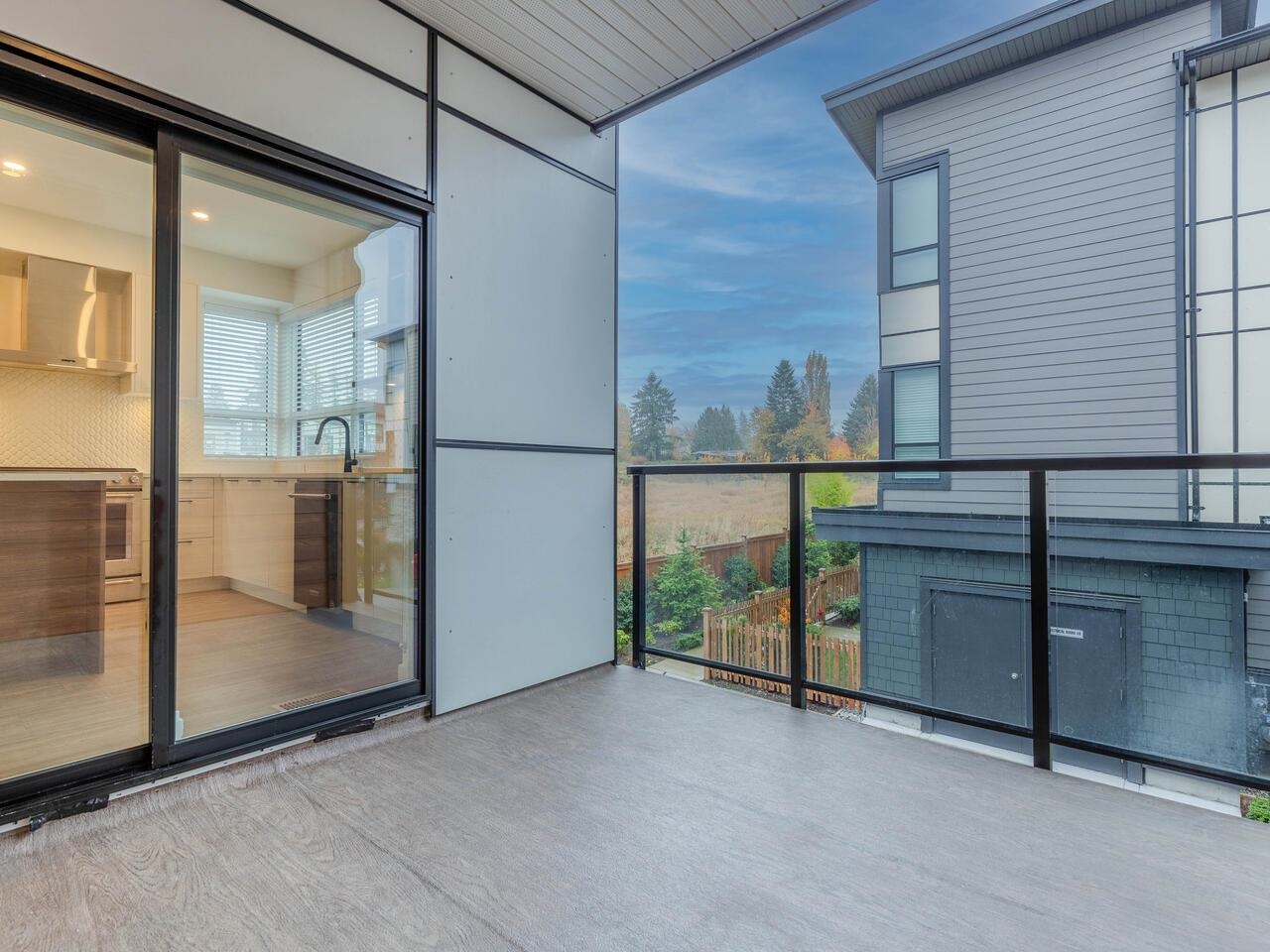 102 20150 81 AVENUE, #102