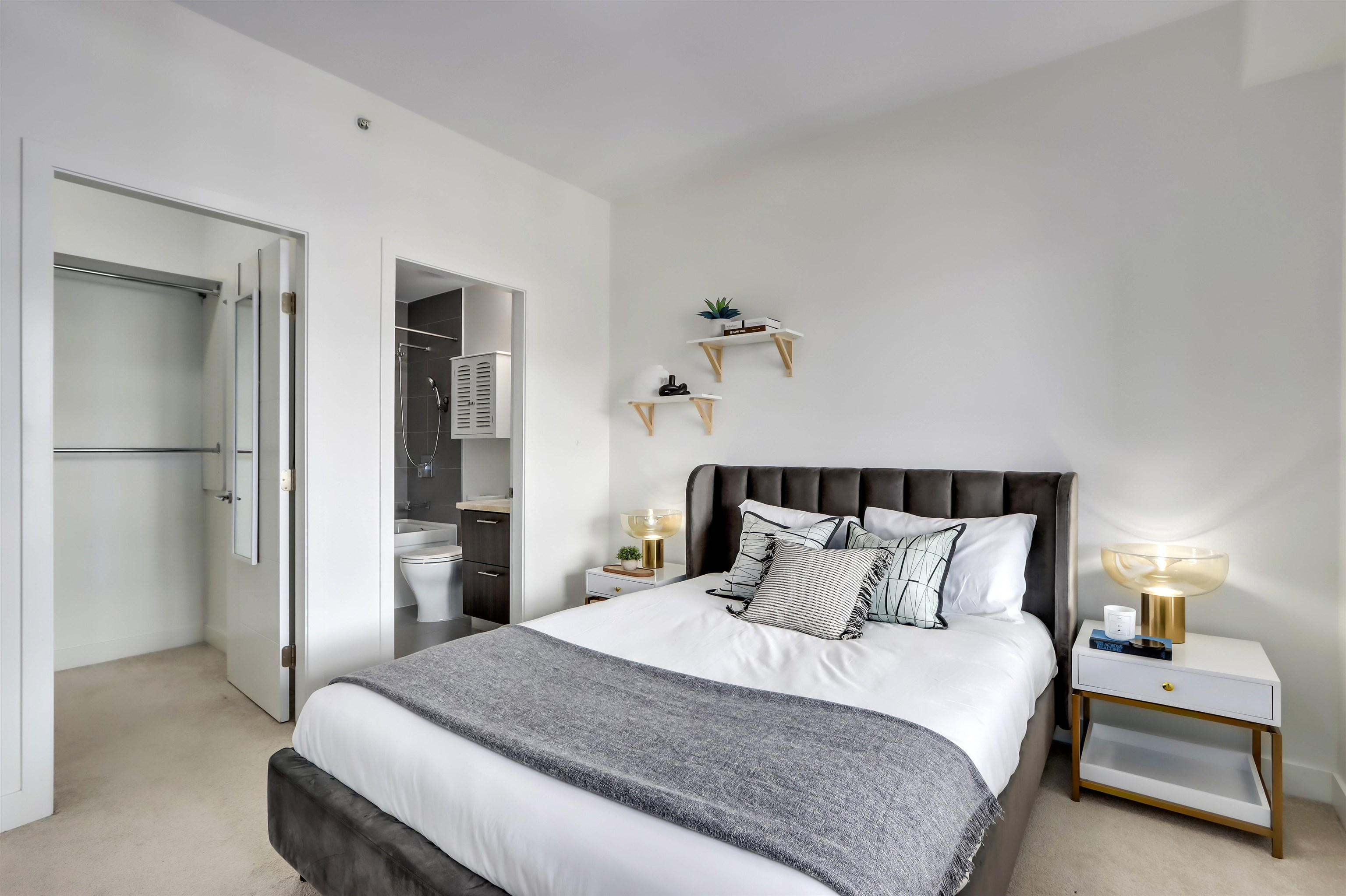 401 5688 HASTINGS STREET, #401
