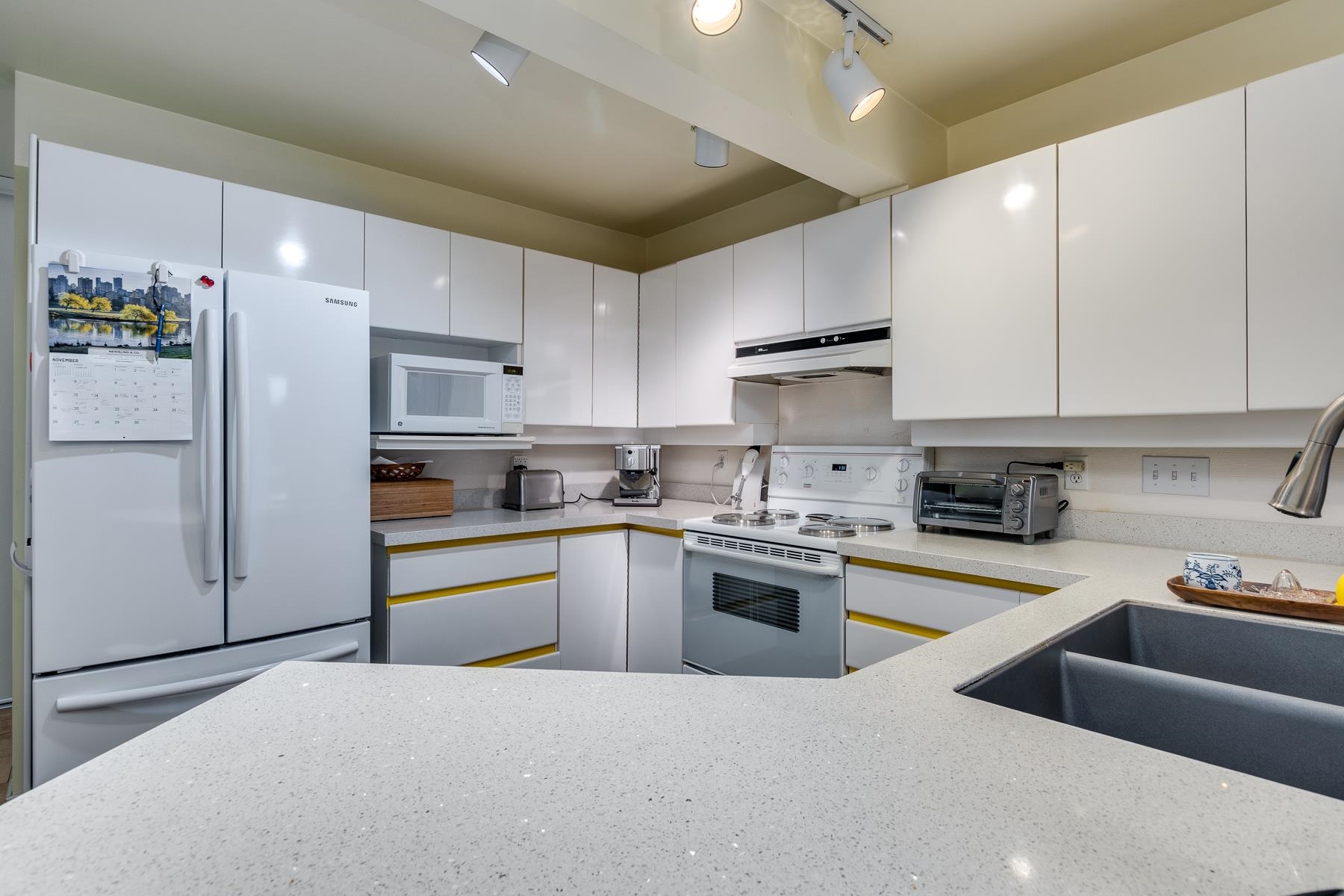 4117 BEAUFORT PLACE