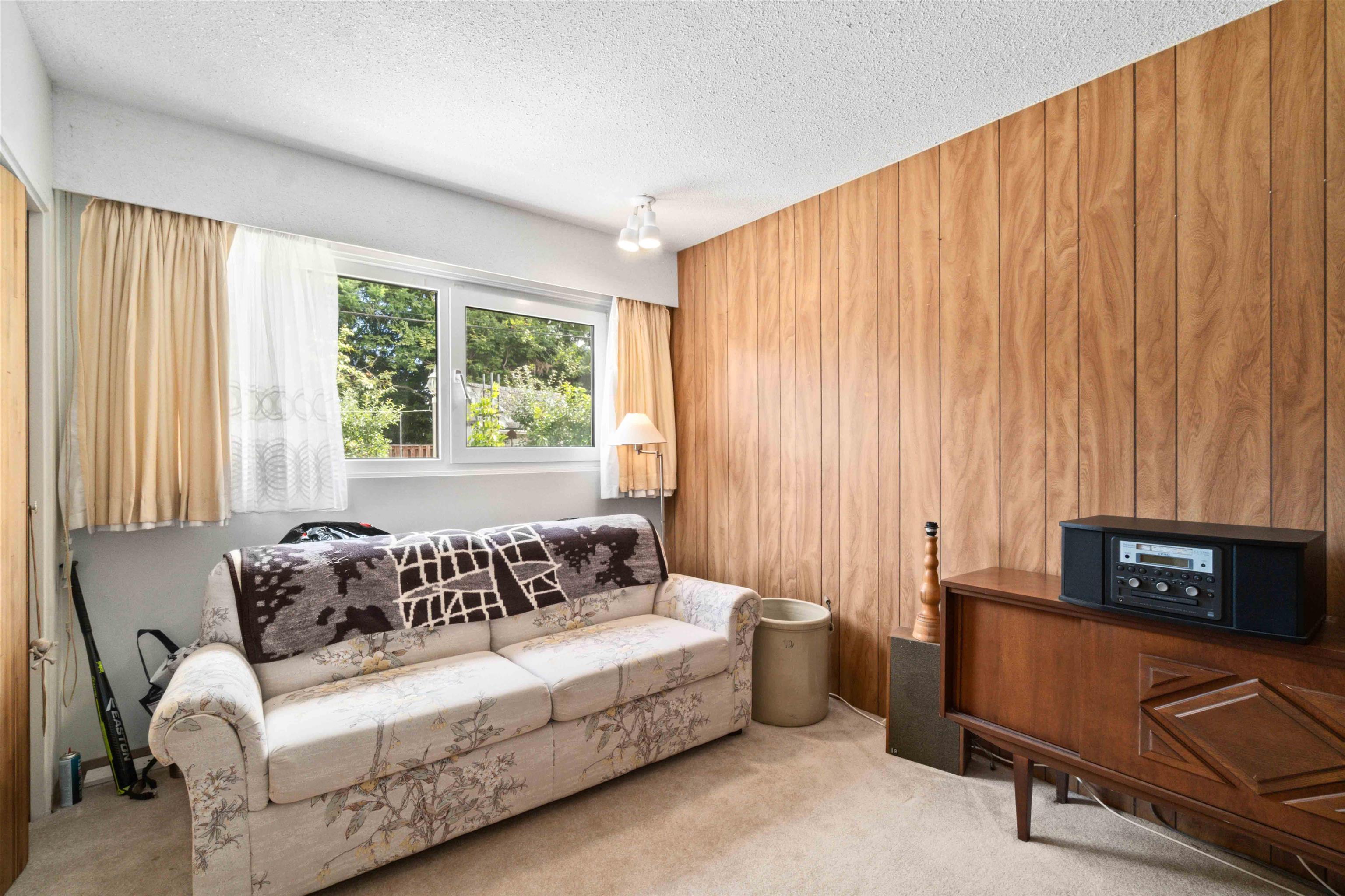 3029 FLEET STREET