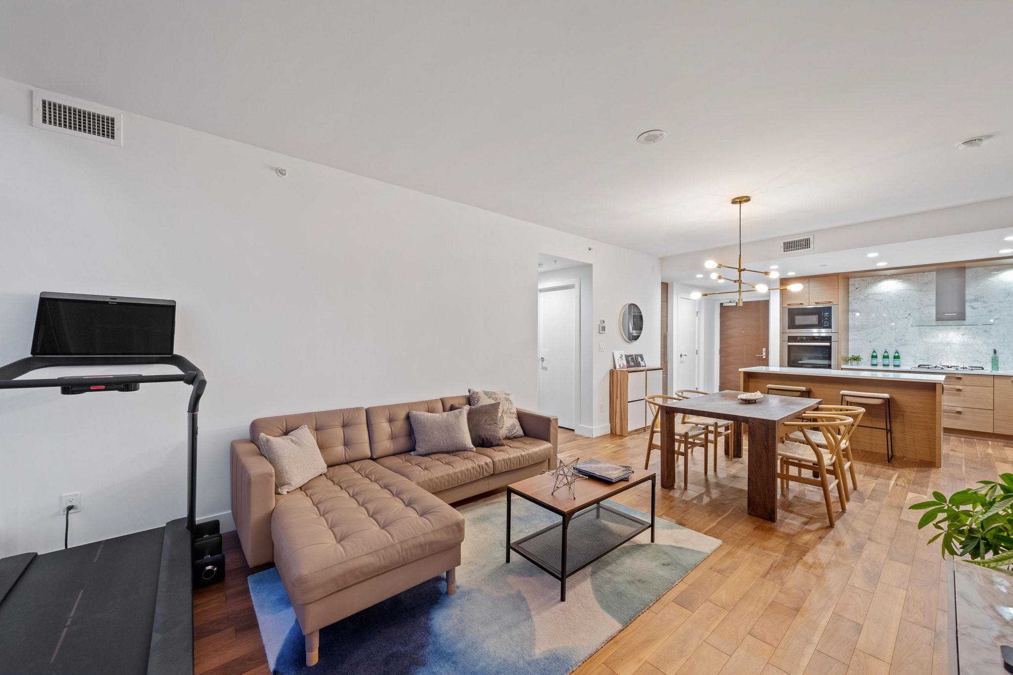 701 4360 BERESFORD STREET, #701