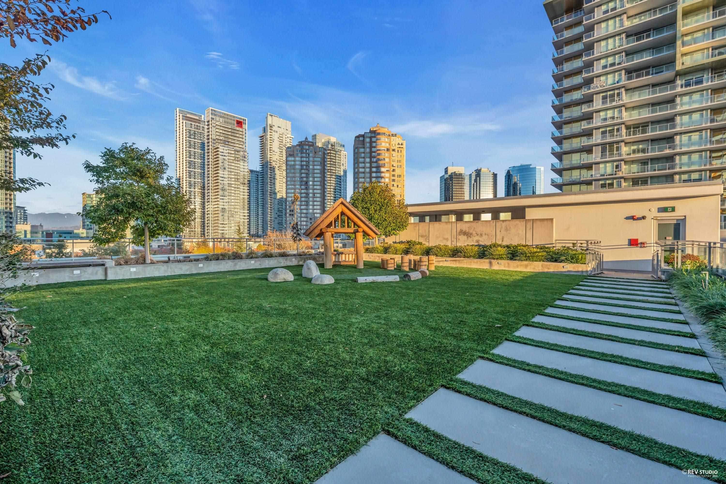 701 4360 BERESFORD STREET, #701