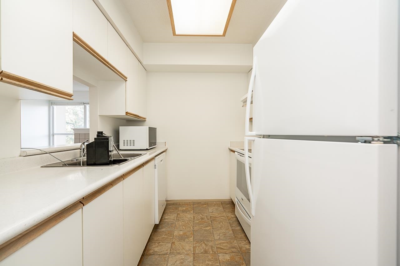 1001 9830 WHALLEY BOULEVARD, #1001