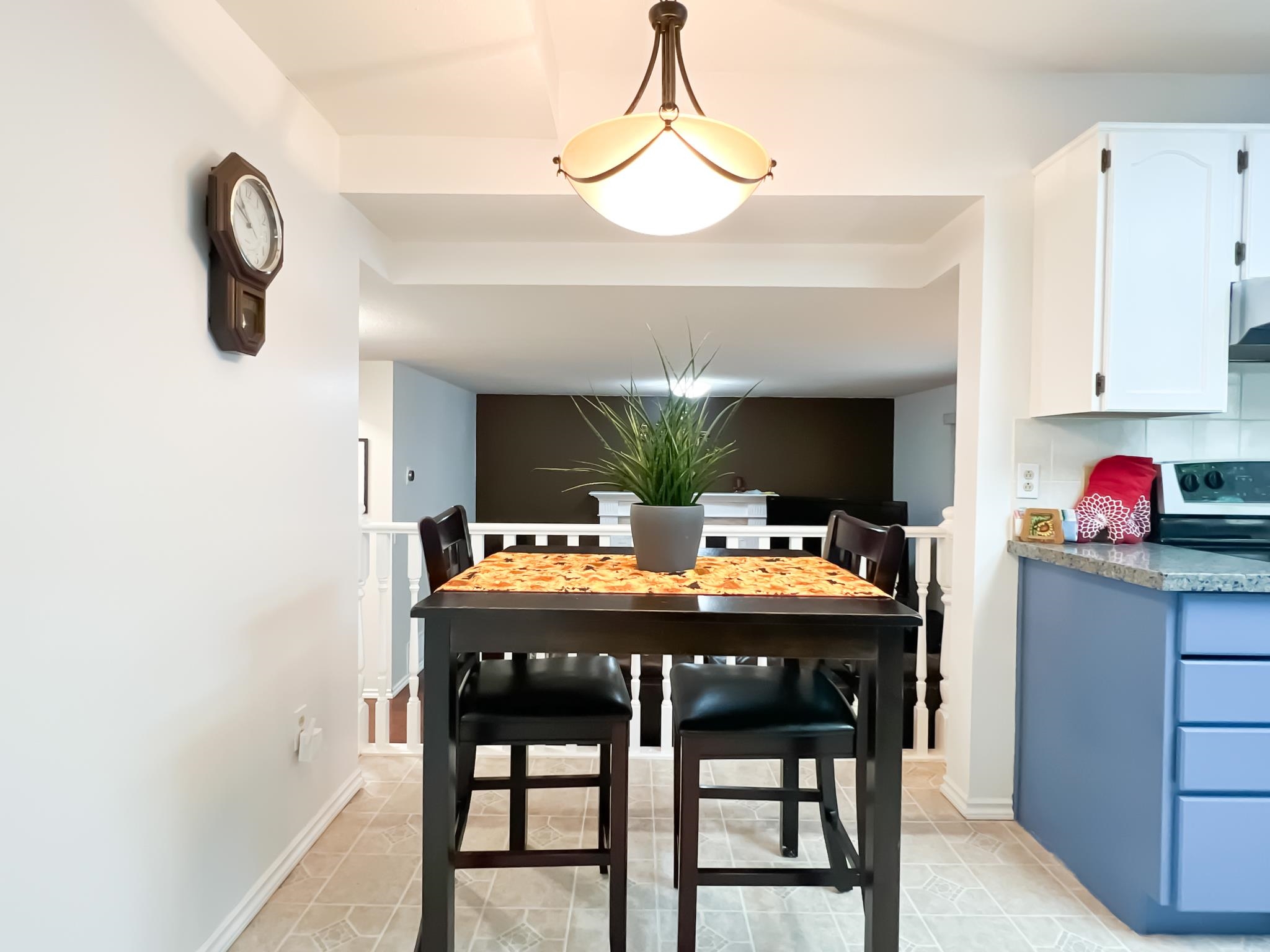 37 RAVINE DRIVE