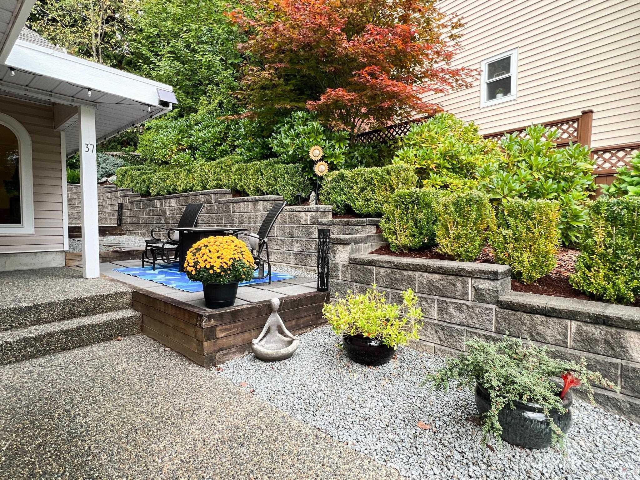 37 RAVINE DRIVE