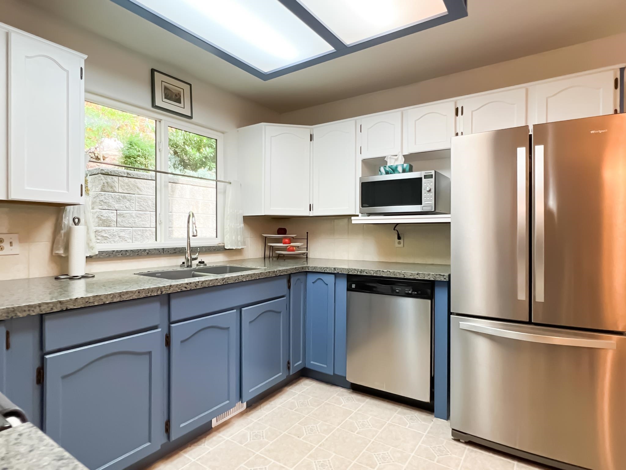 37 RAVINE DRIVE