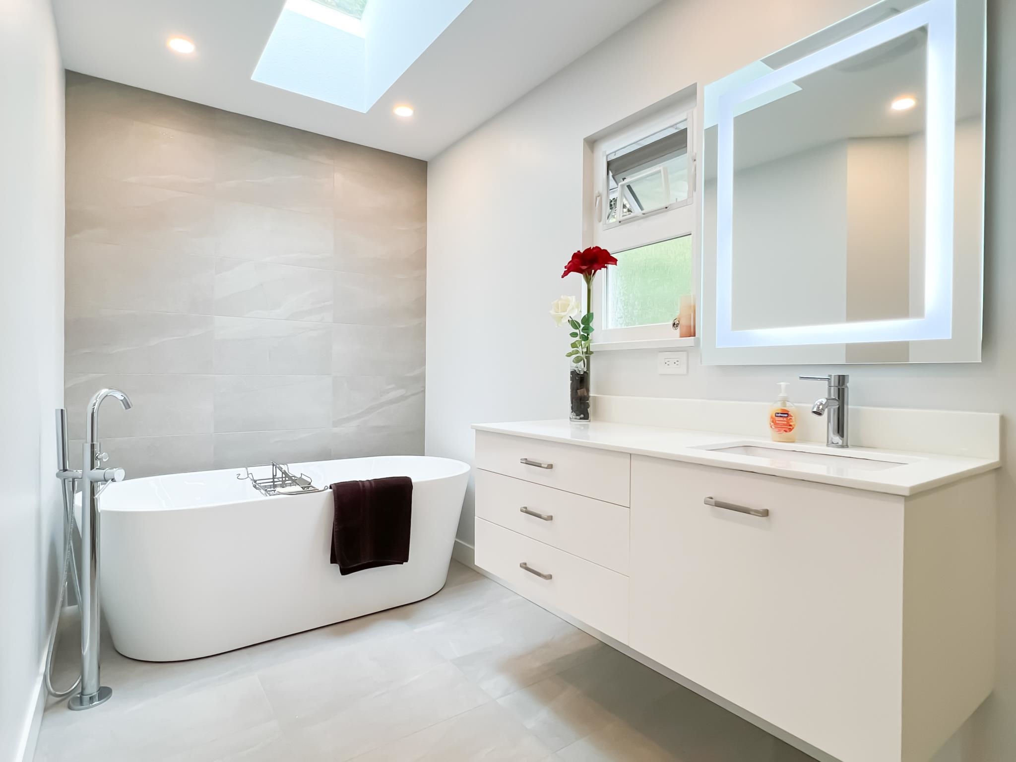 37 RAVINE DRIVE