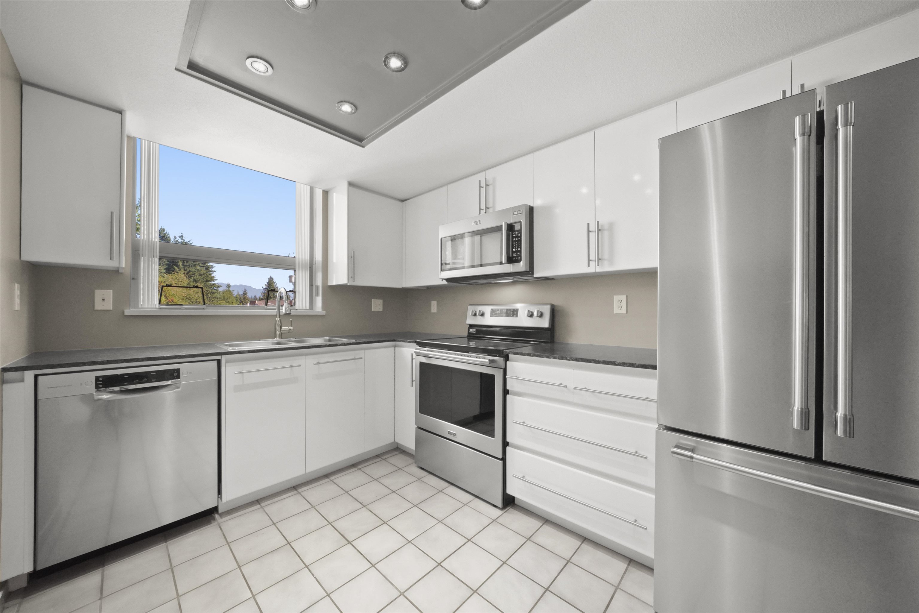 304 1190 PIPELINE ROAD, #304