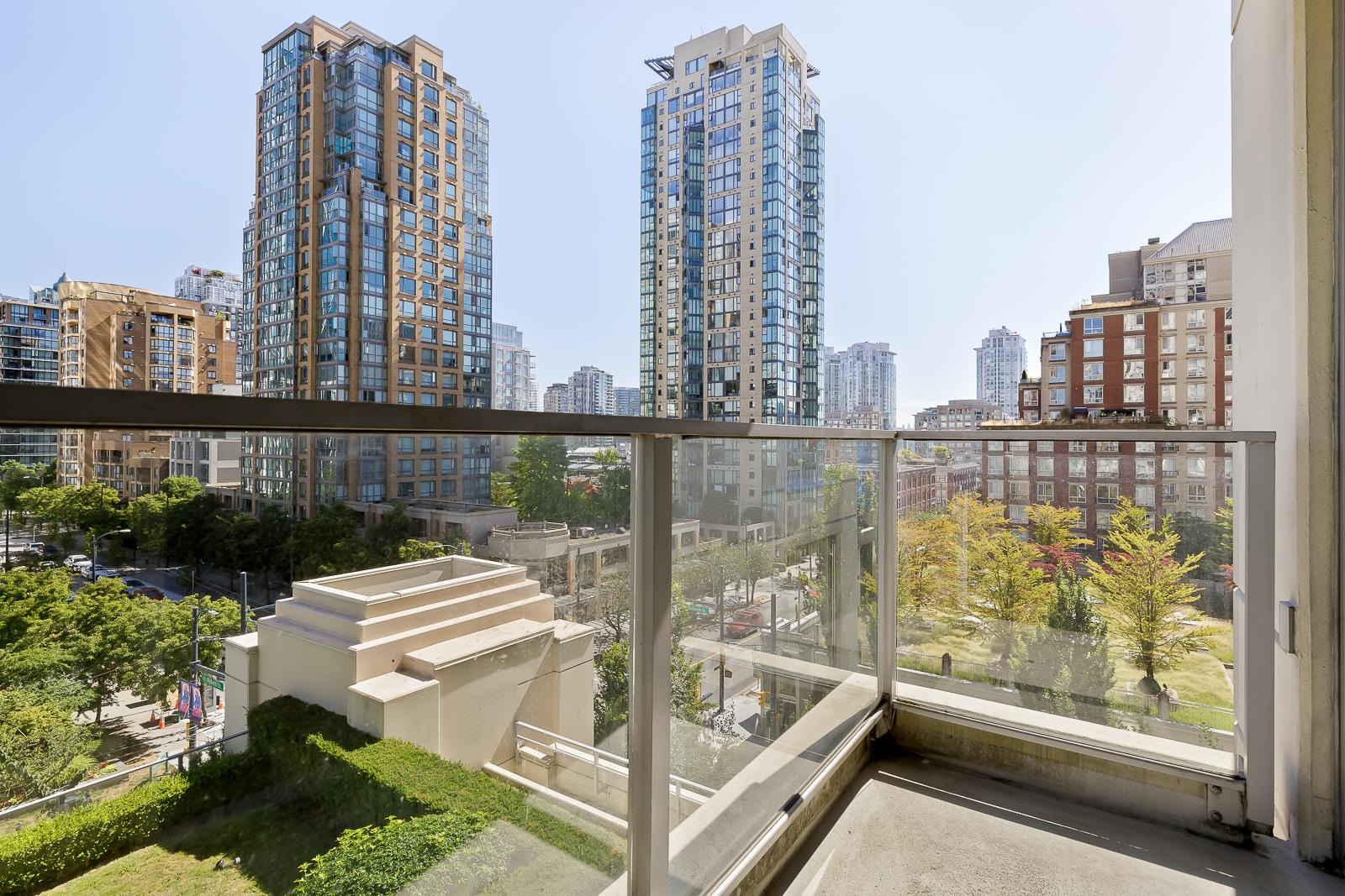 703 1225 RICHARDS STREET, #703