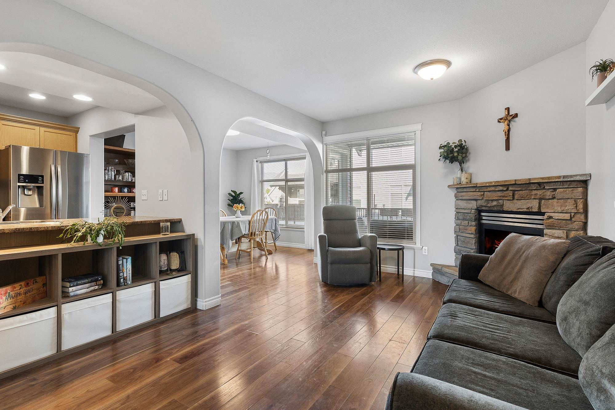 2 8881 WALTERS STREET, #2