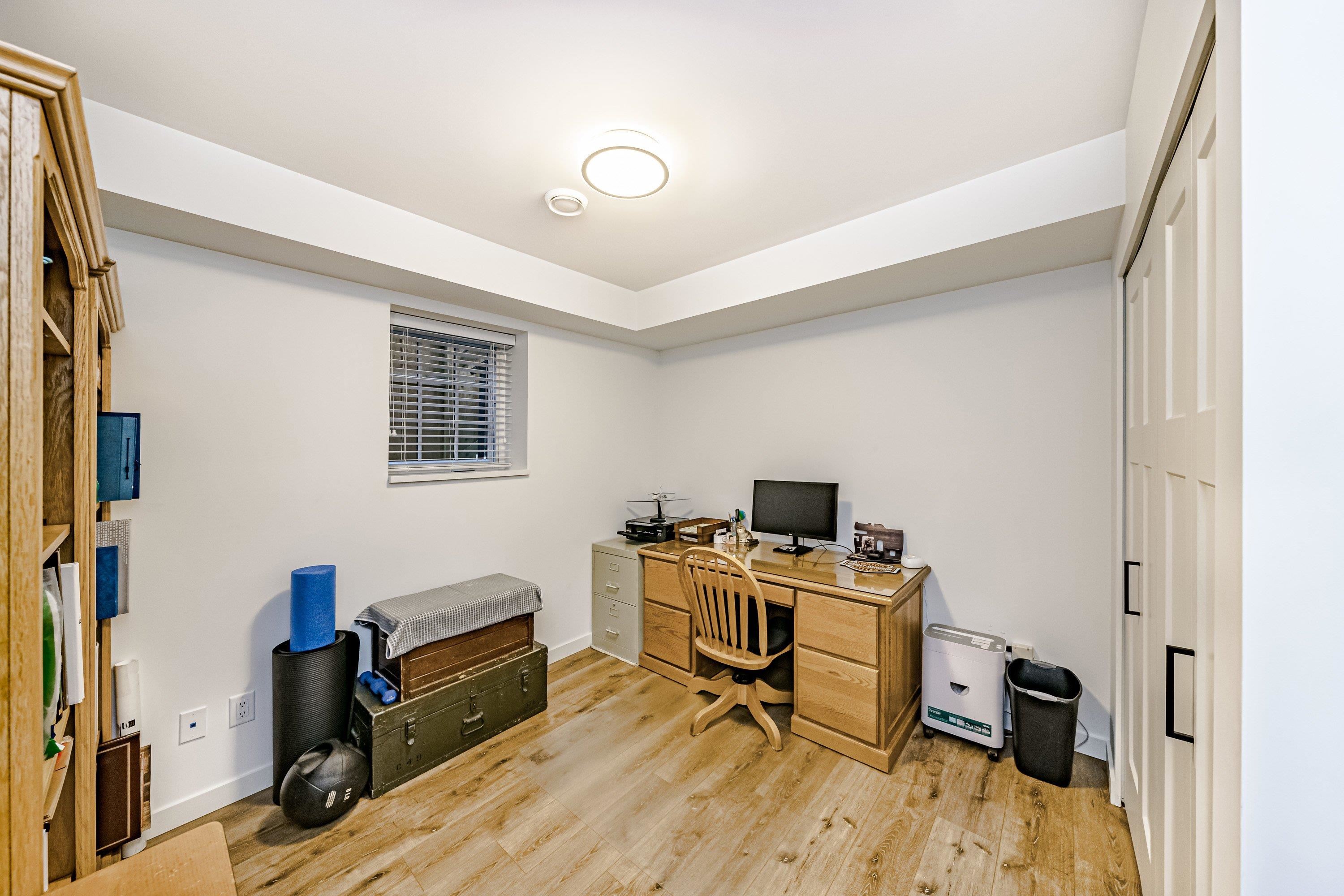 903 WALLS AVENUE
