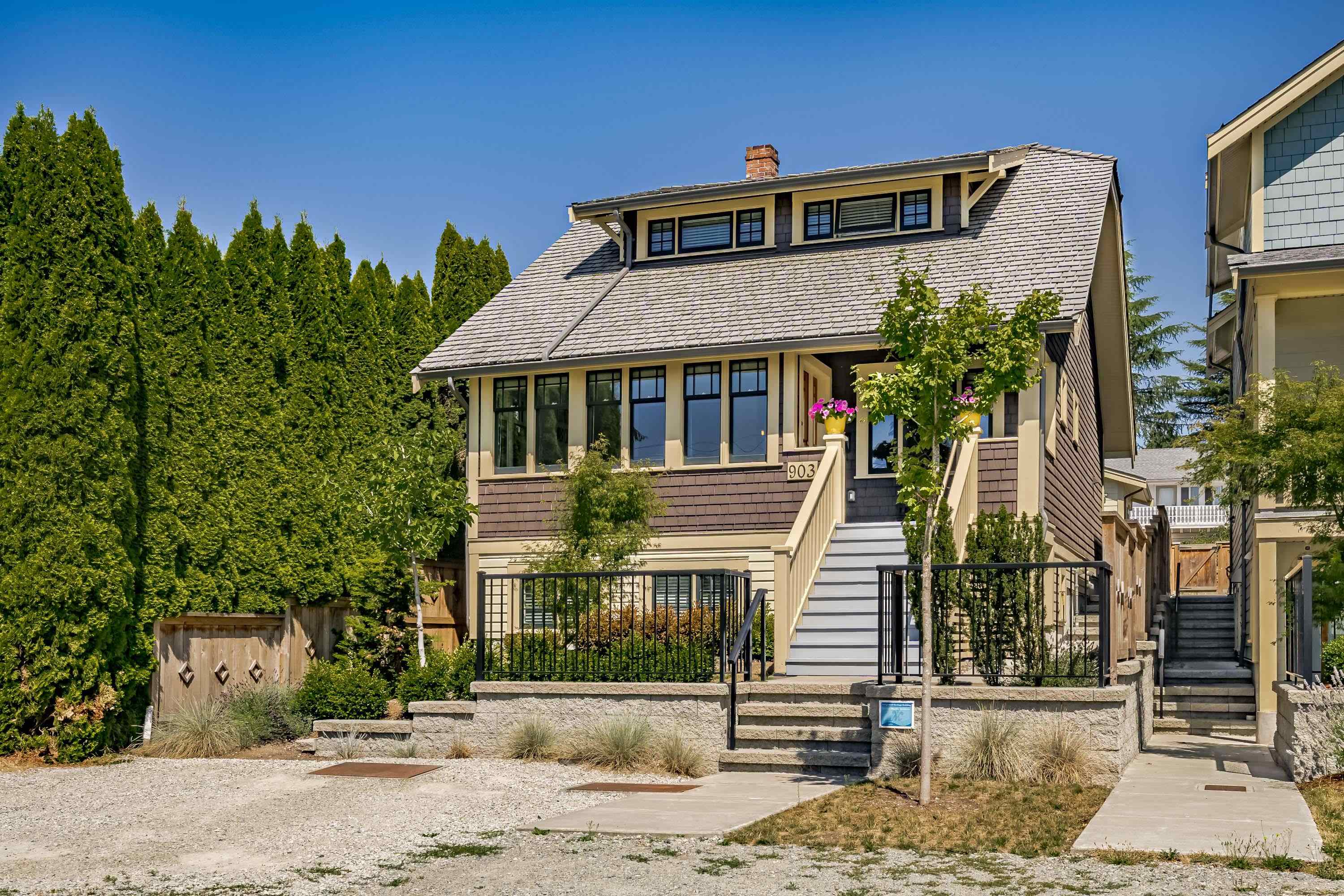 903 WALLS AVENUE