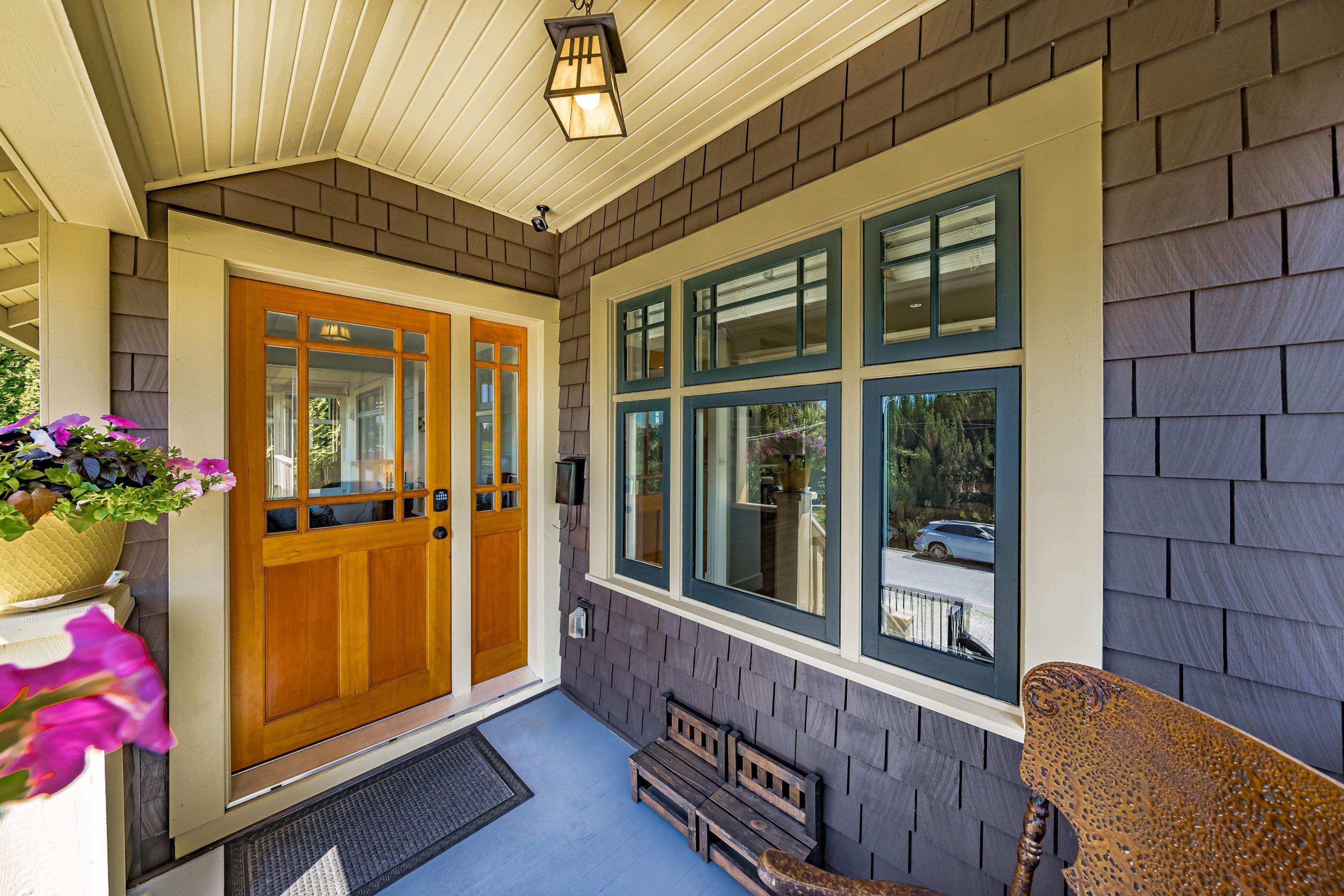 903 WALLS AVENUE