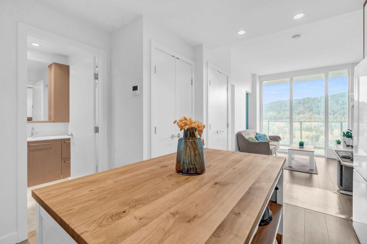 1104 567 CLARKE ROAD, #1104