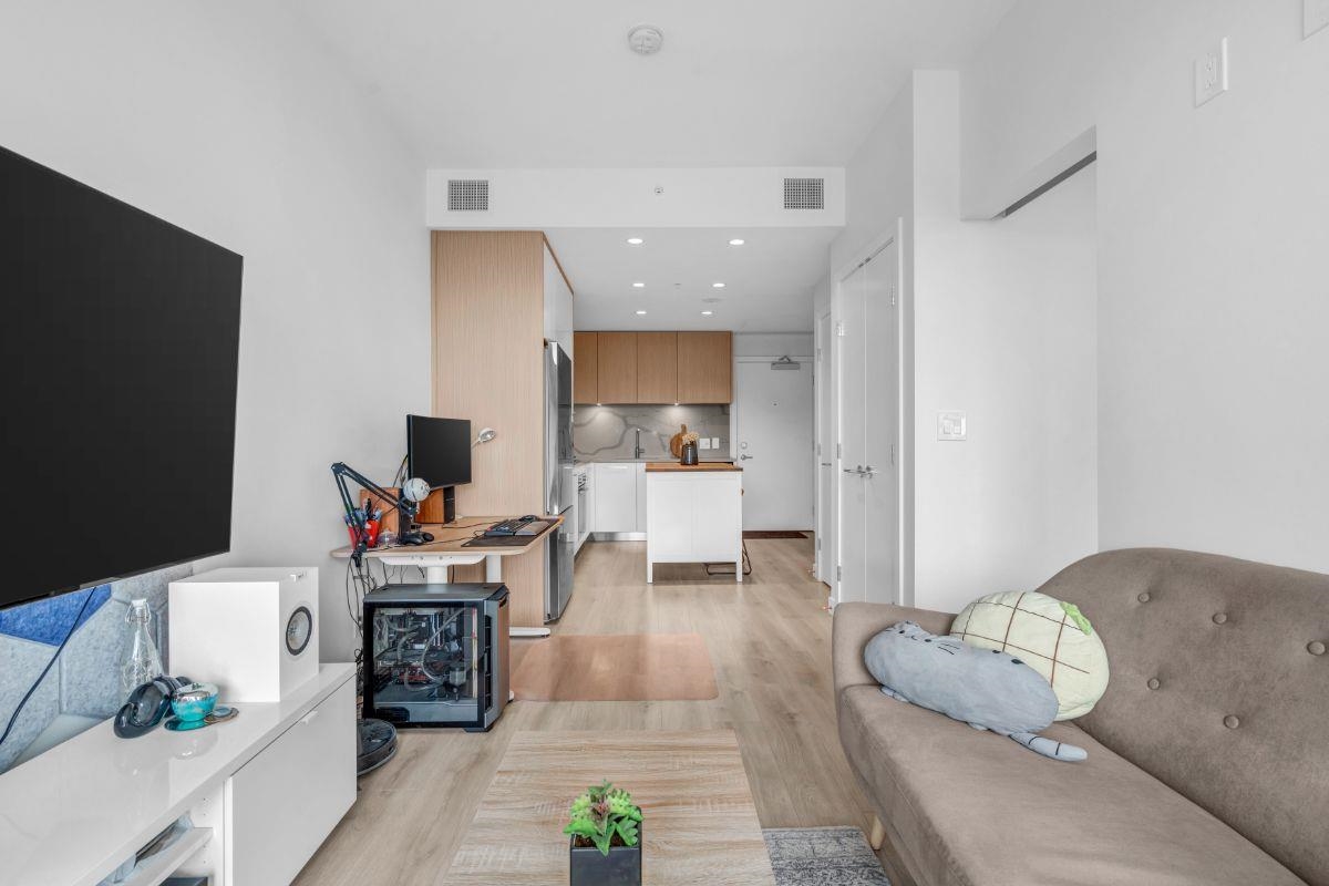 1104 567 CLARKE ROAD, #1104