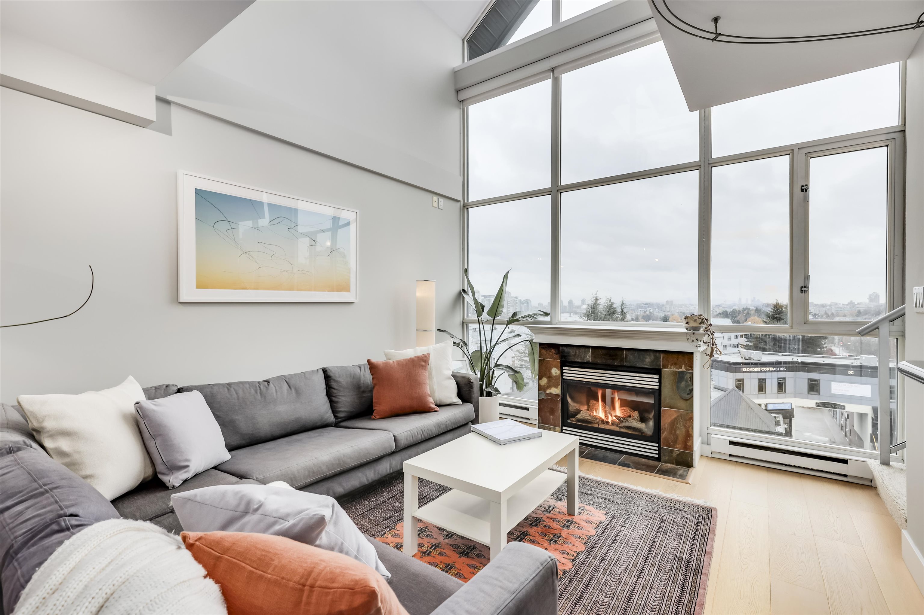 606 1425 W 6TH AVENUE, #606