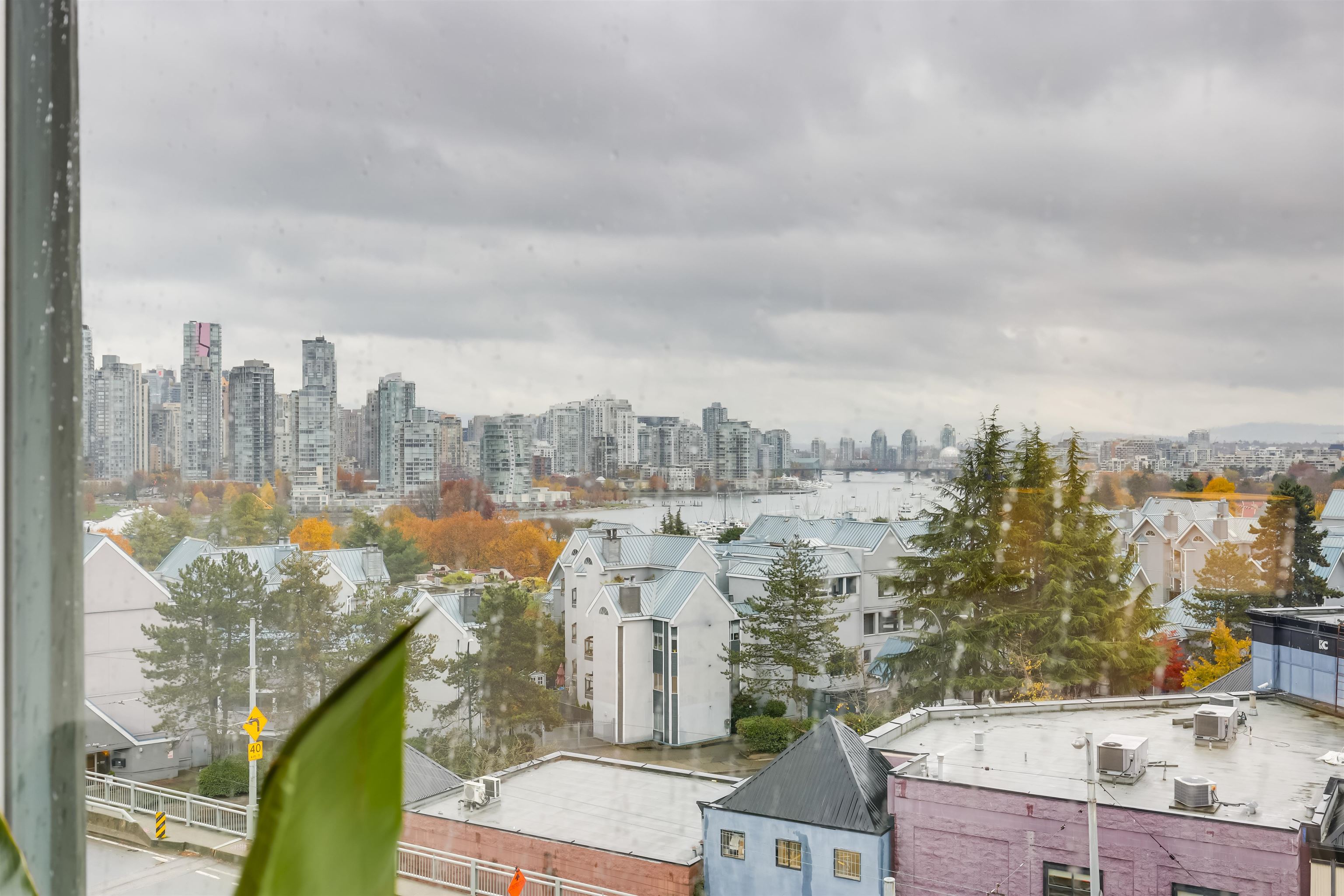 606 1425 W 6TH AVENUE, #606
