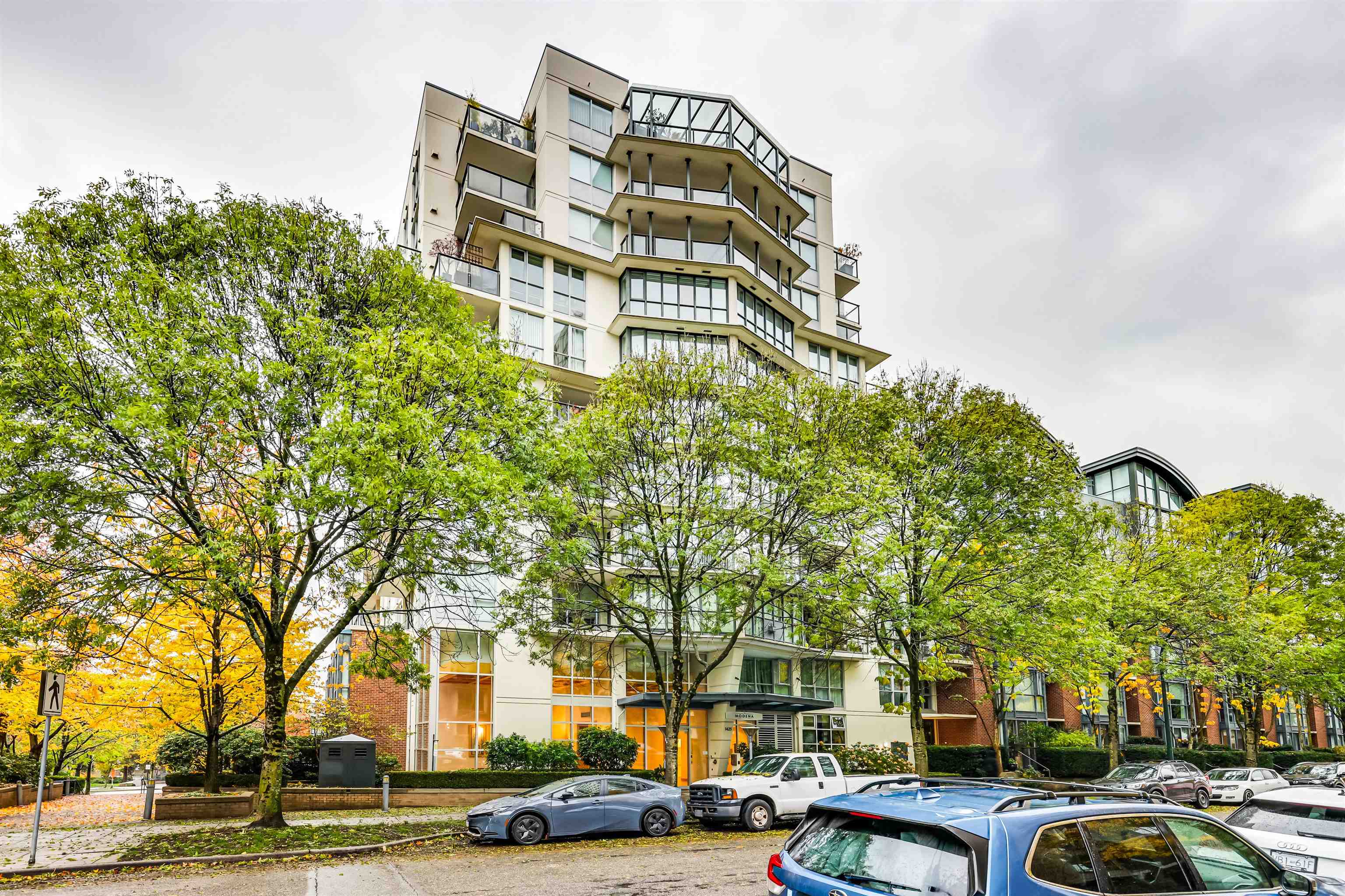 606 1425 W 6TH AVENUE, #606