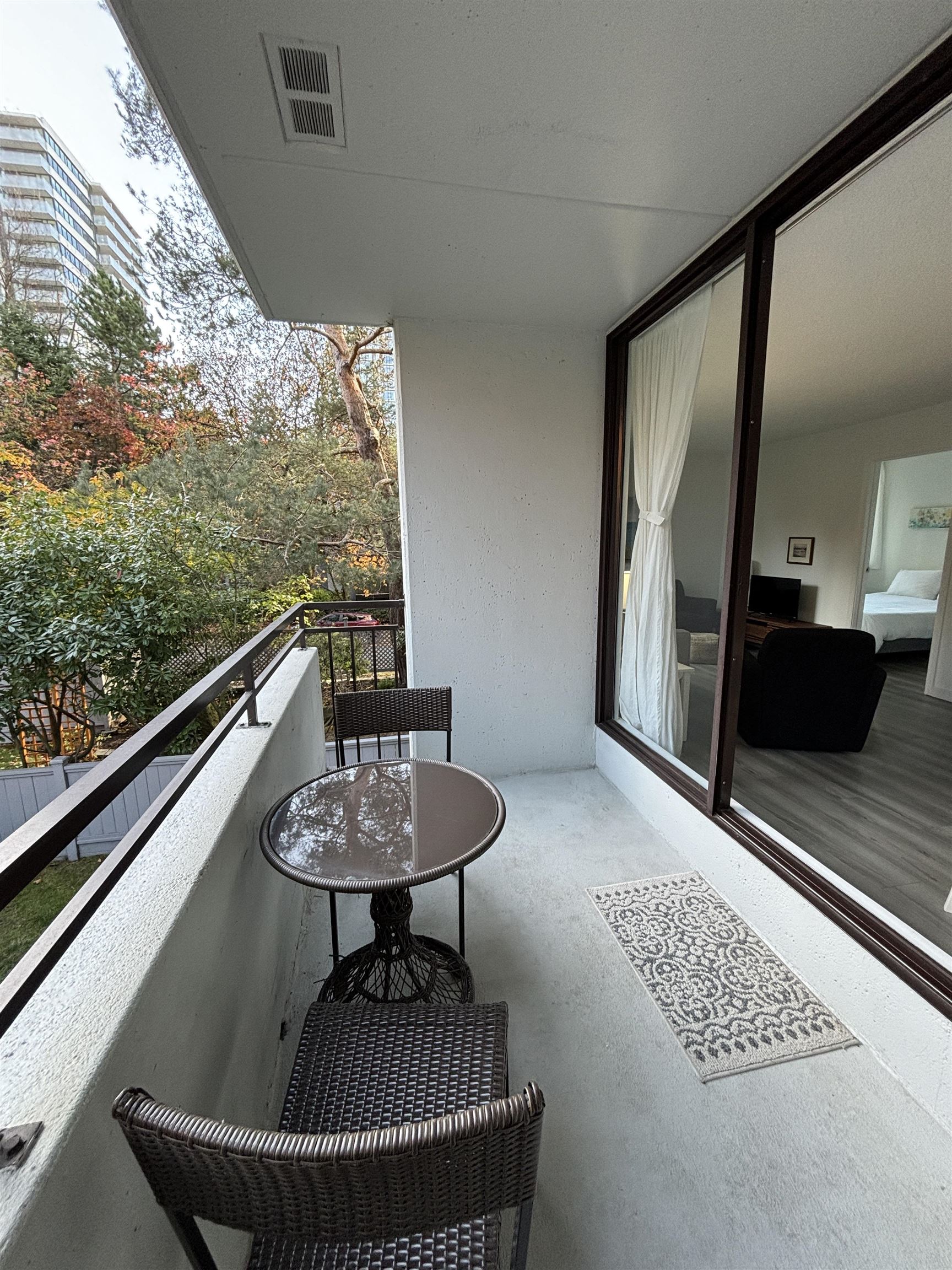 201 1725 PENDRELL STREET, #201