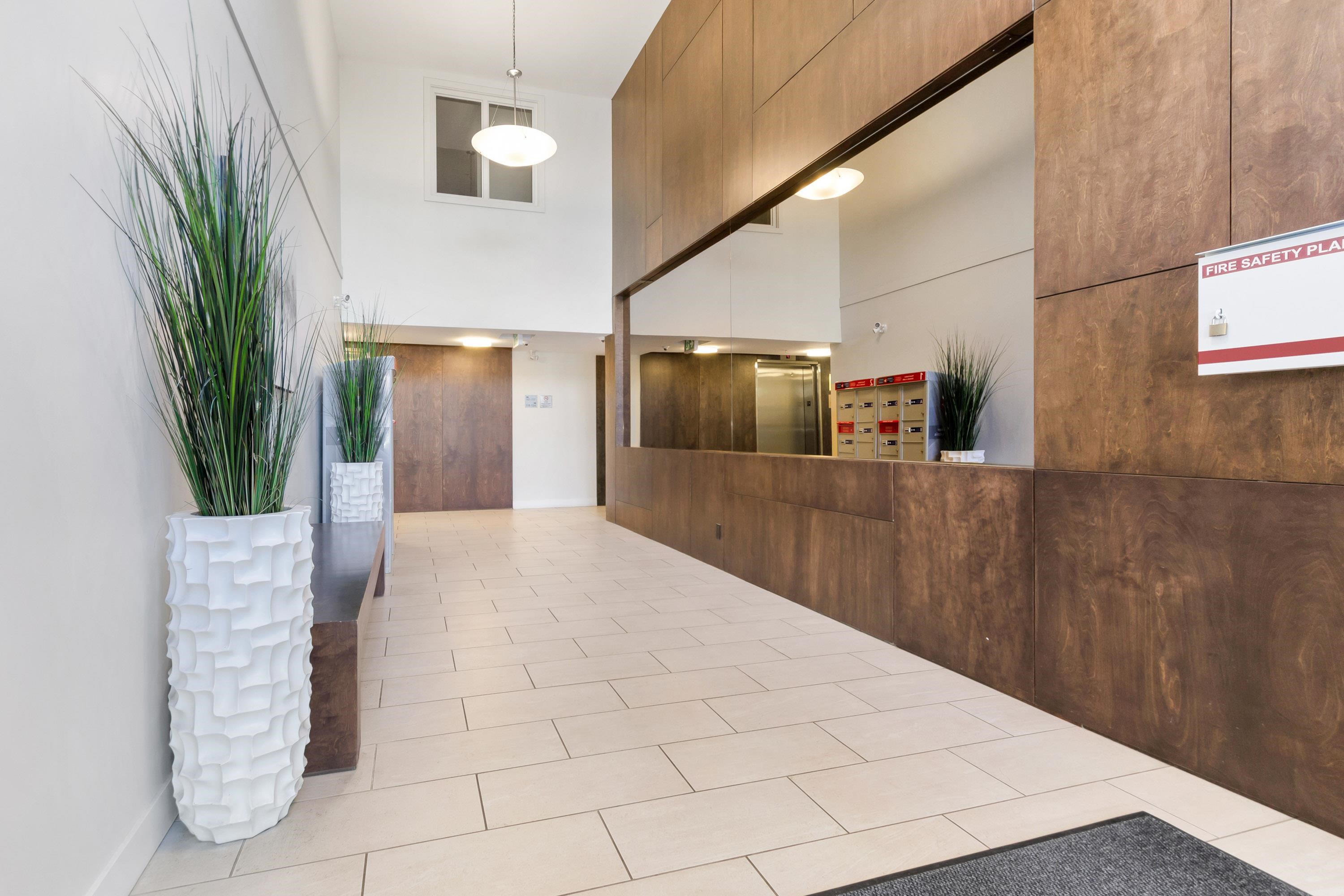 116 7058 14TH AVENUE, #116