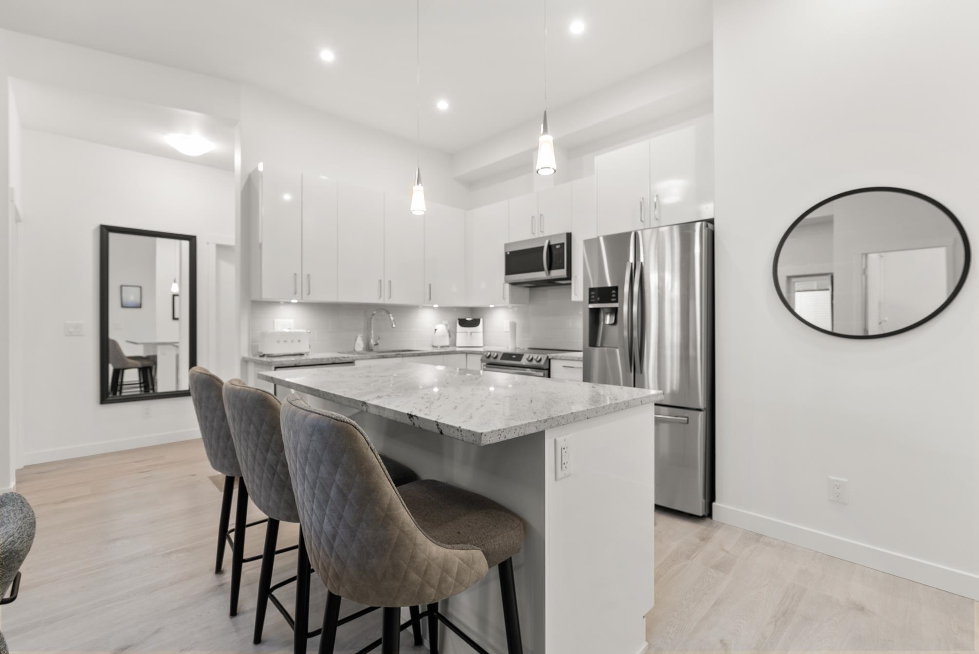 100 20362 72B AVENUE, #100