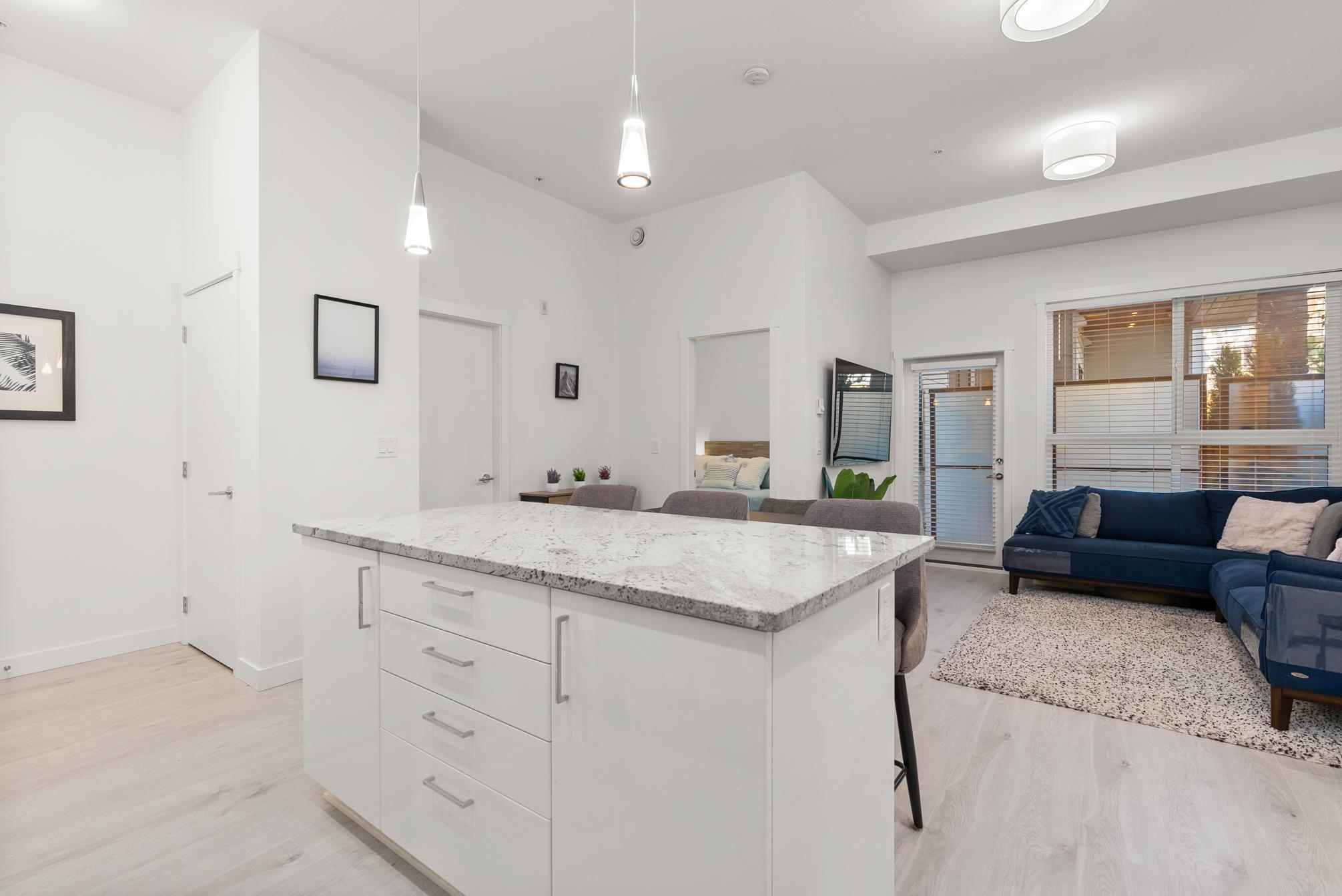 100 20362 72B AVENUE, #100