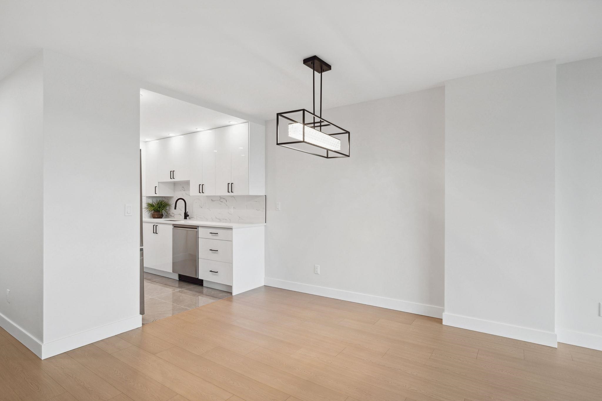 210 4160 ALBERT STREET, #210