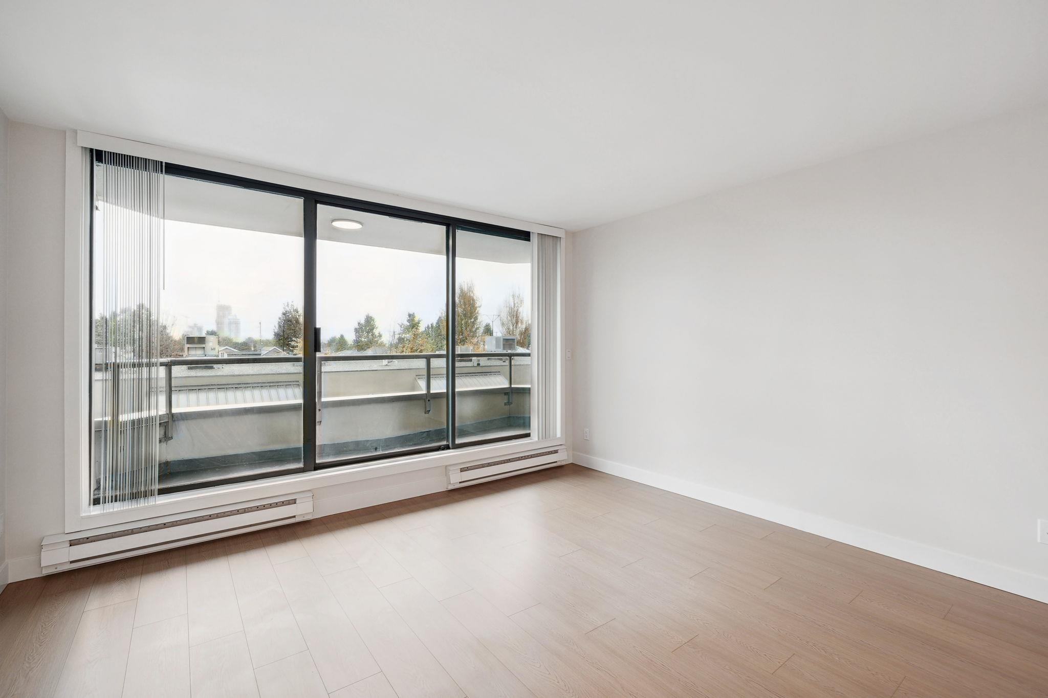 210 4160 ALBERT STREET, #210