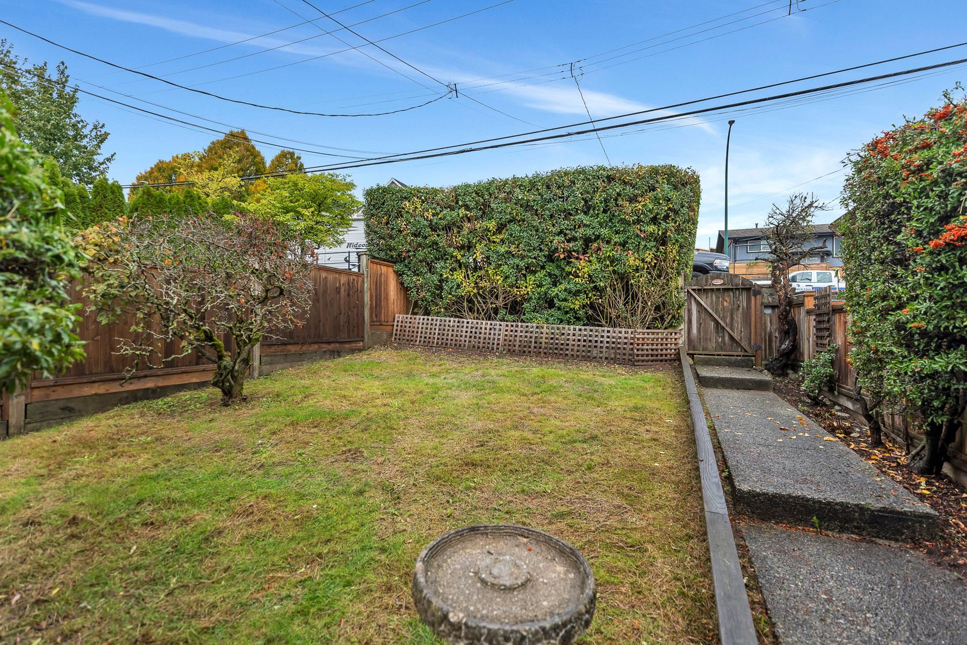 1128 ROCHESTER AVENUE