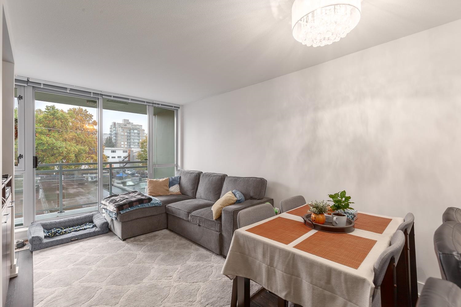 401 1680 W 4TH AVENUE, #401