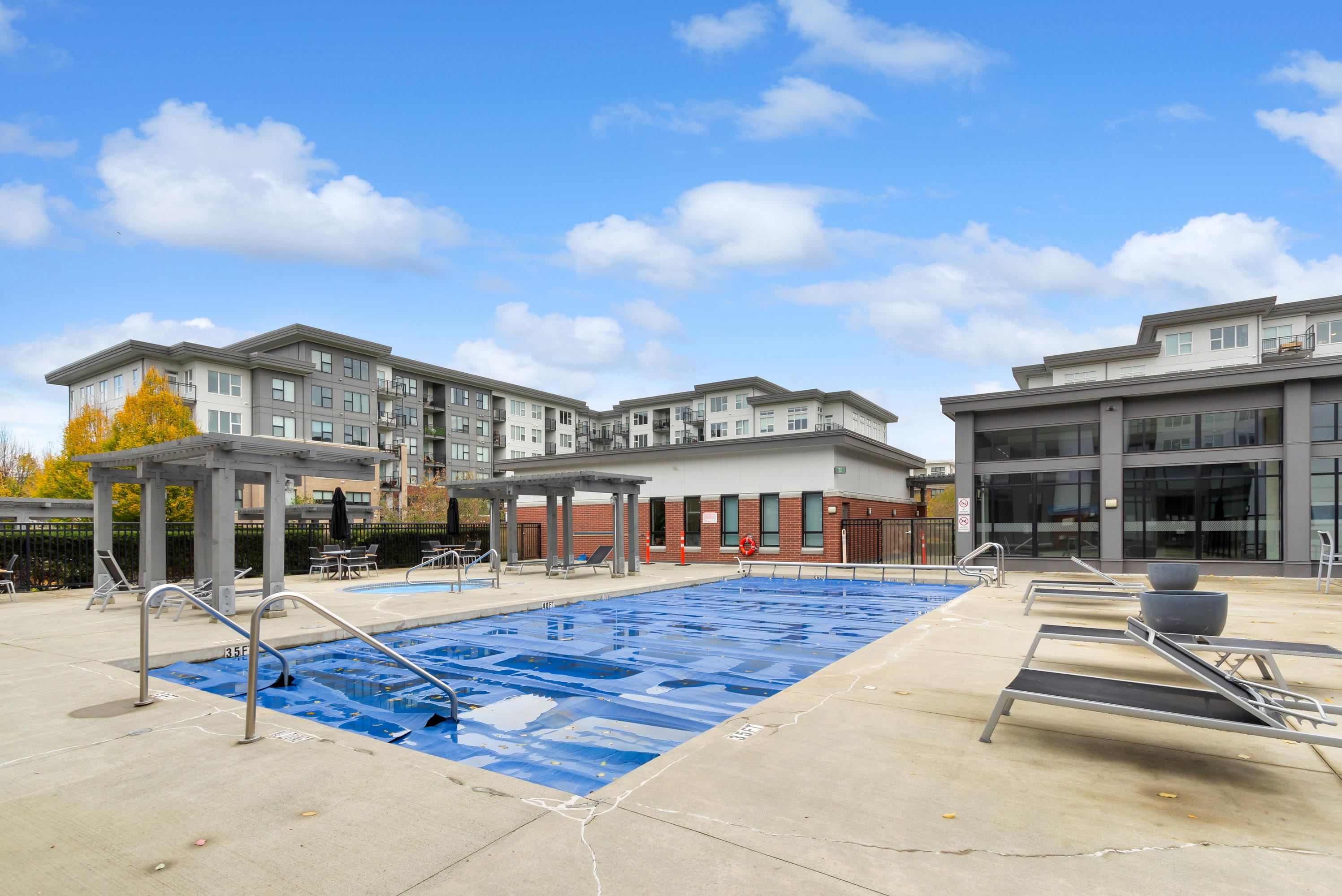 612 9399 ALEXANDRA ROAD, #612