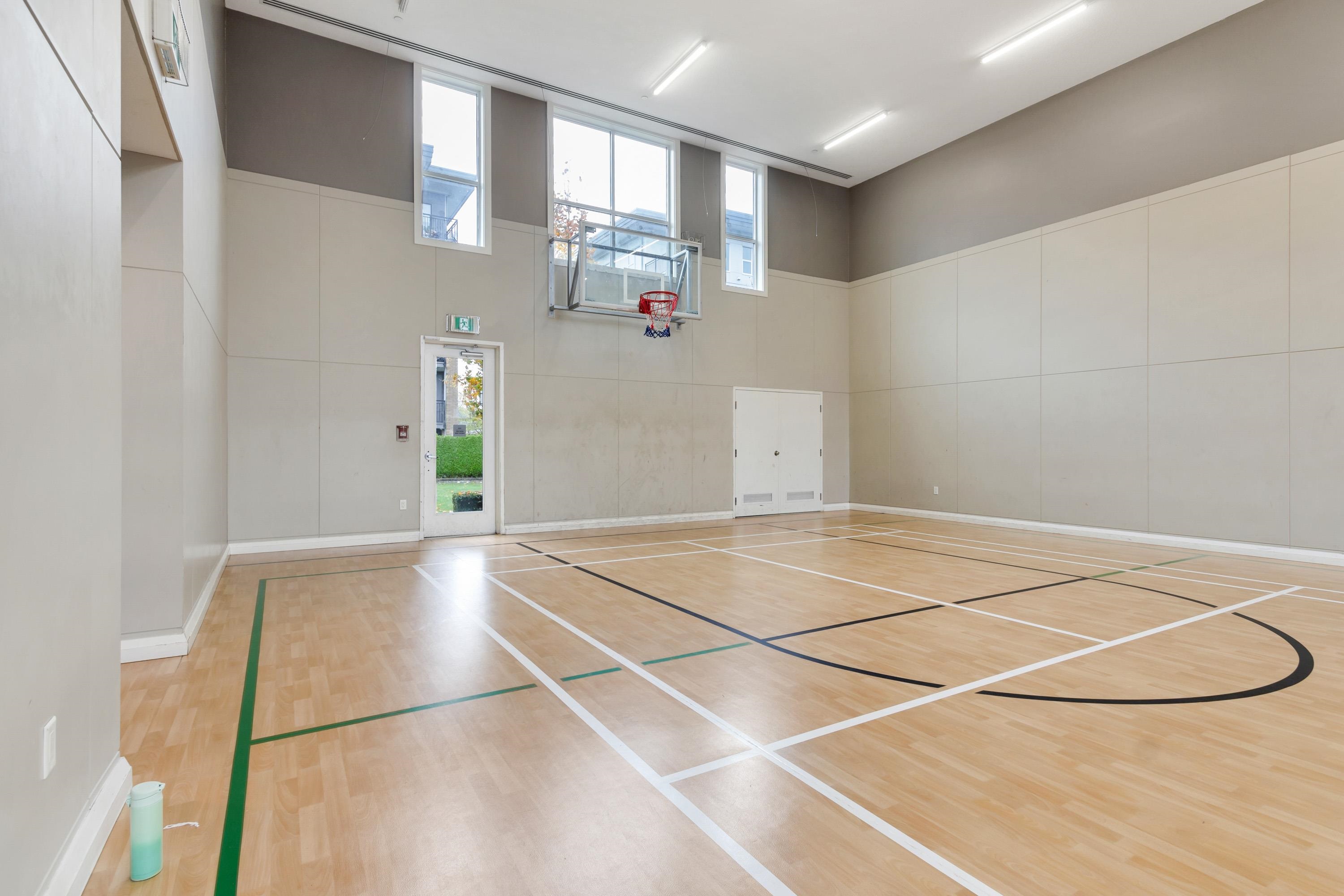 612 9399 ALEXANDRA ROAD, #612