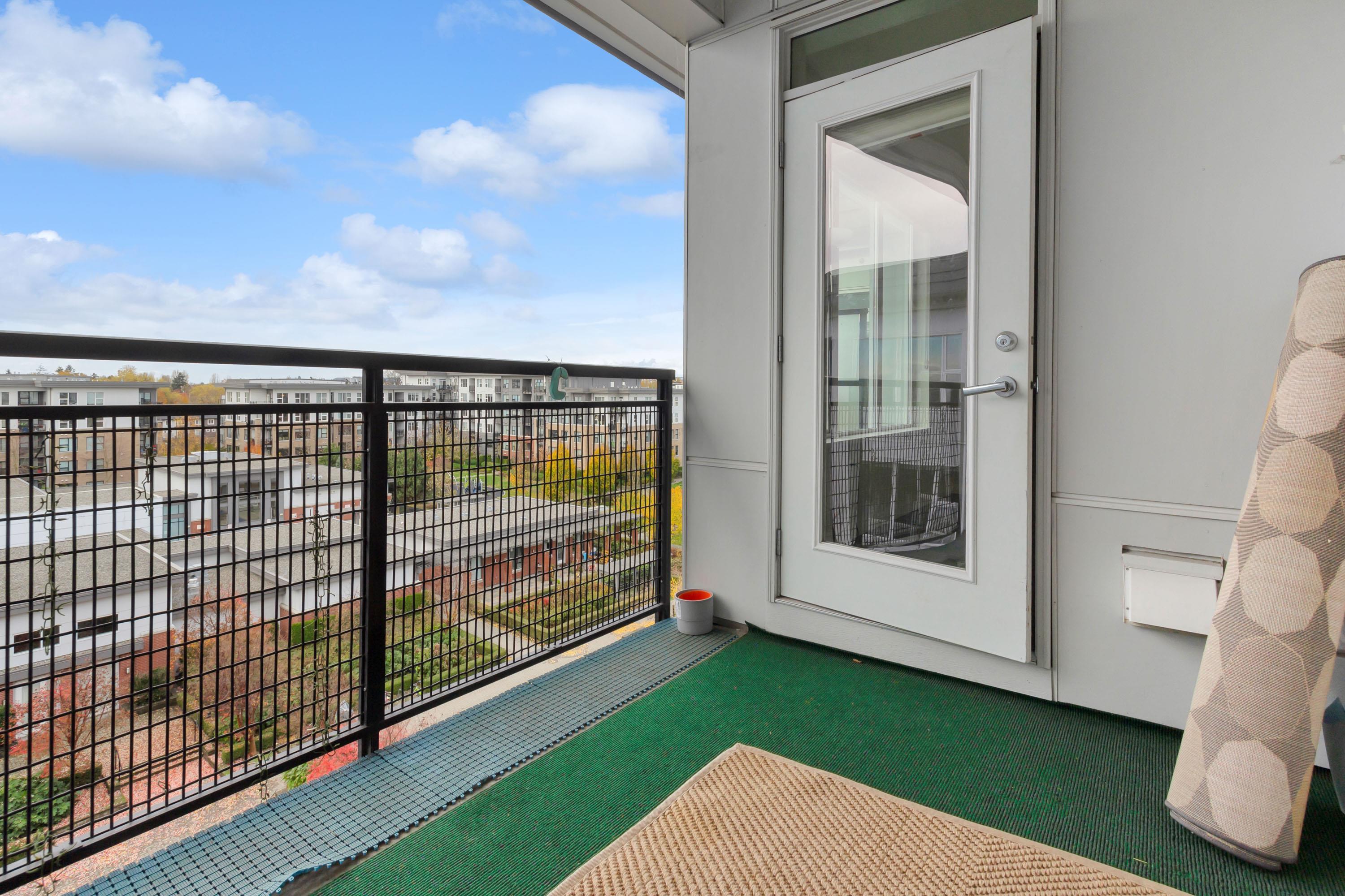 612 9399 ALEXANDRA ROAD, #612