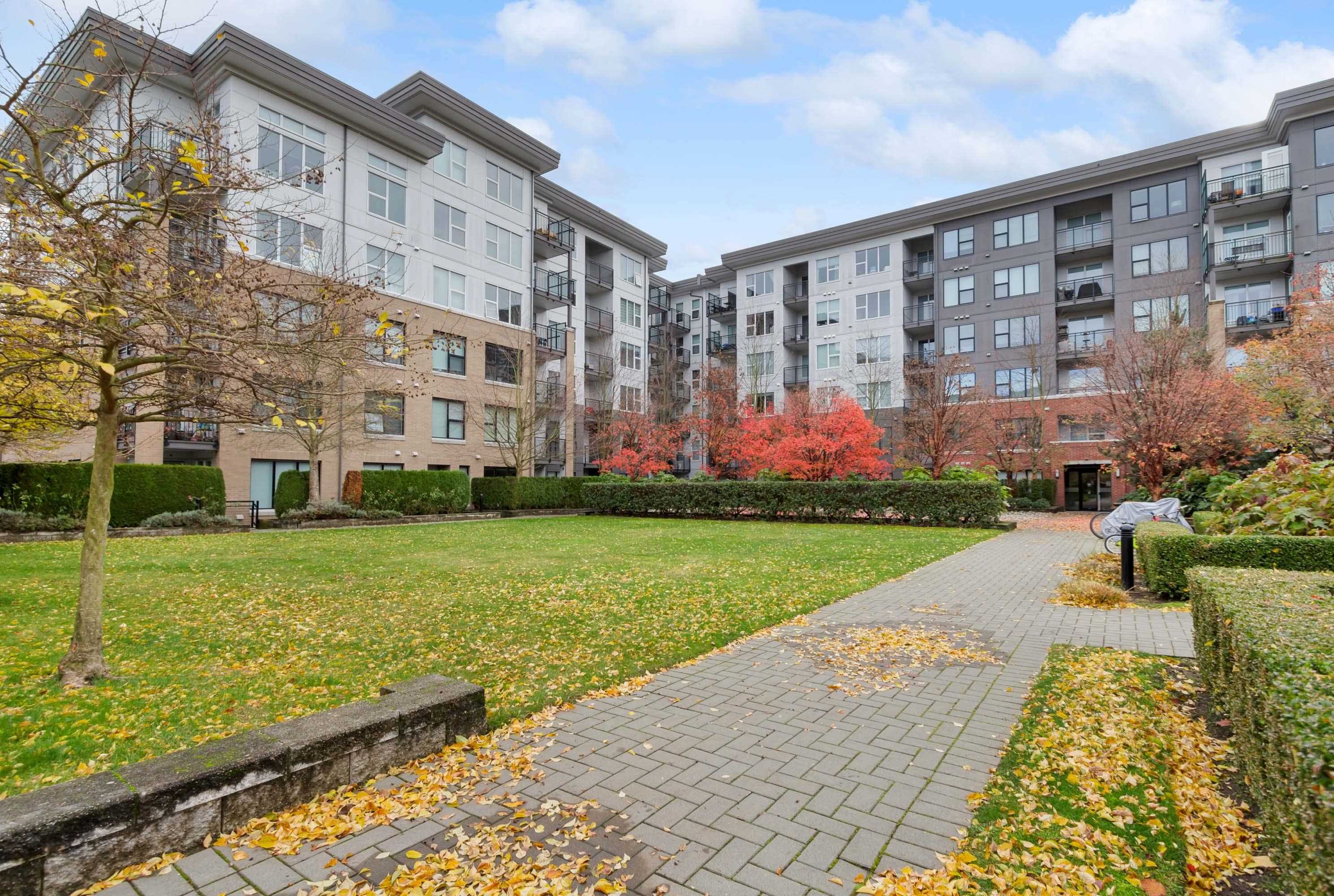 612 9399 ALEXANDRA ROAD, #612