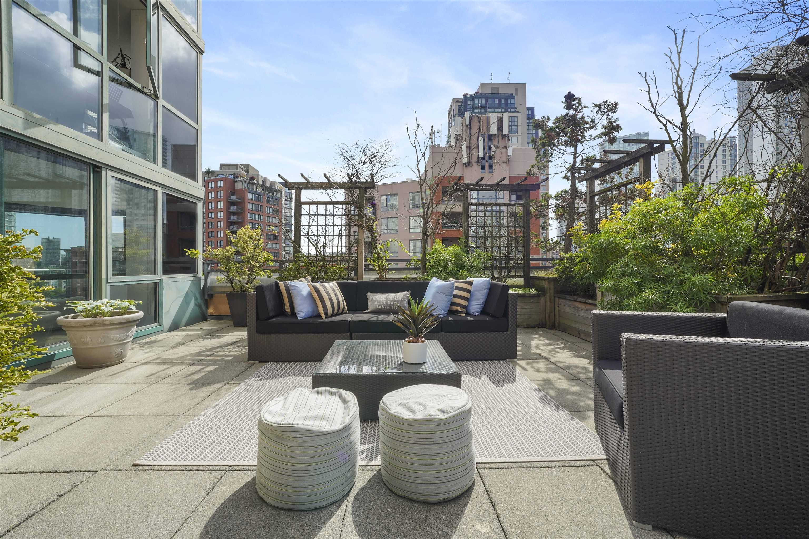 705 212 DAVIE STREET, #705