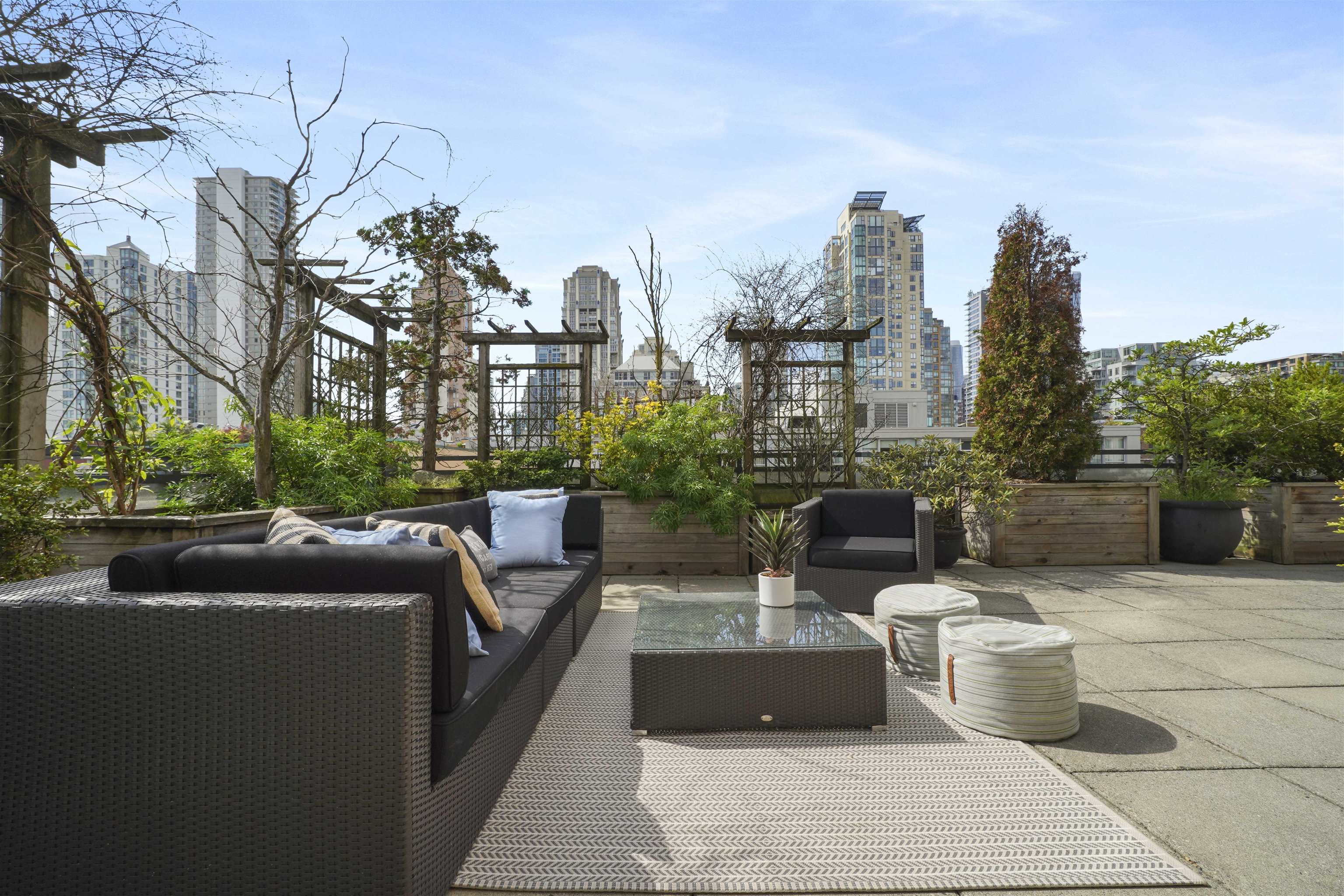 705 212 DAVIE STREET, #705