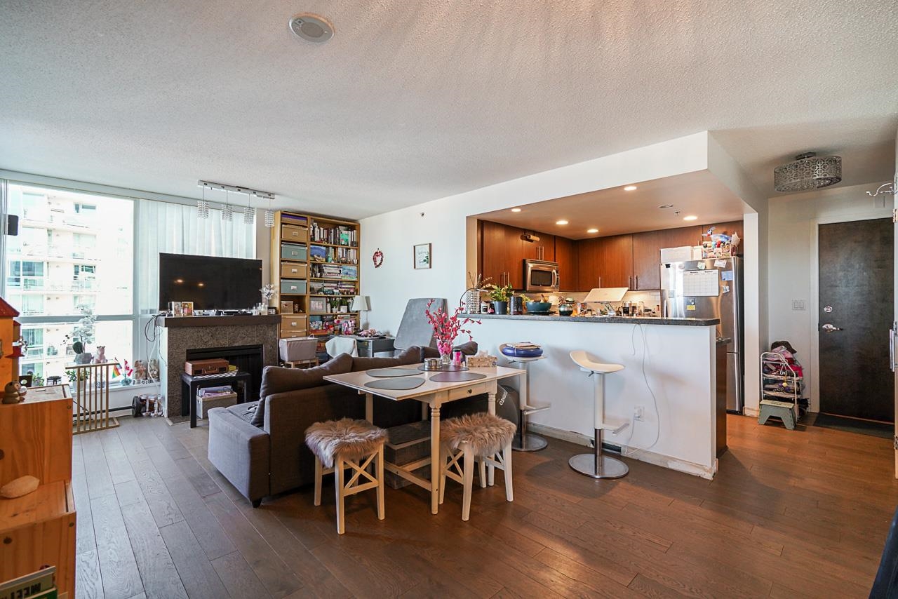 1803 125 MILROSS AVENUE, #1803