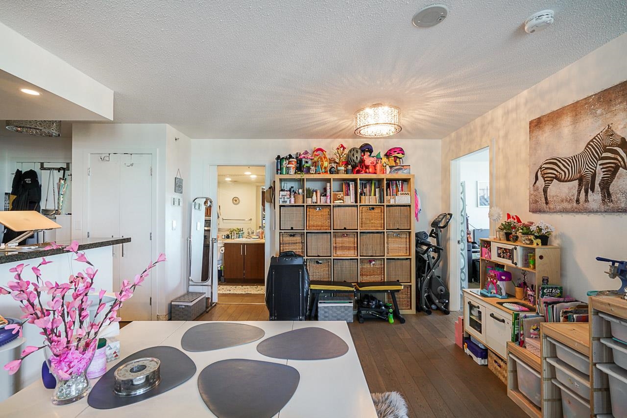 1803 125 MILROSS AVENUE, #1803