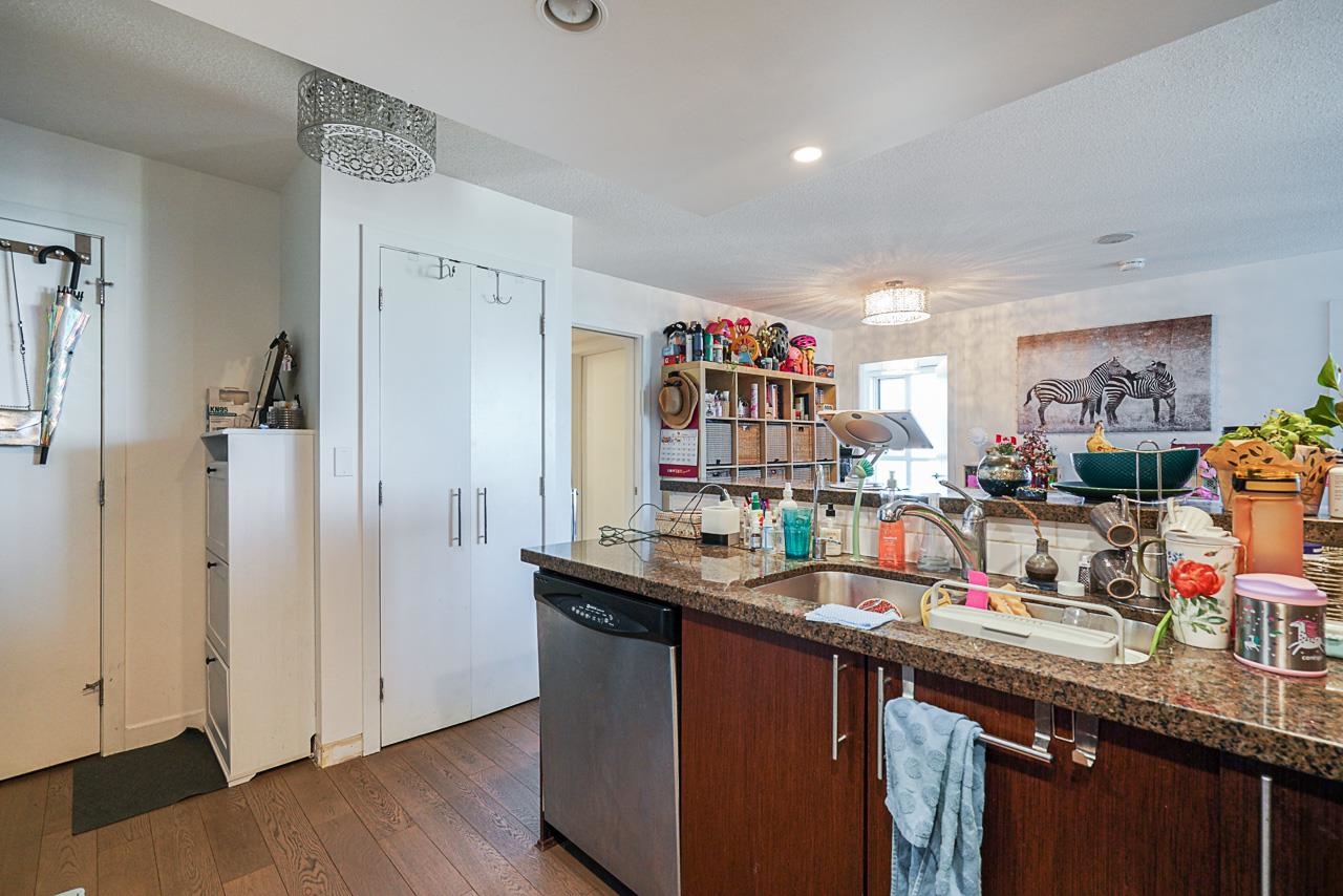 1803 125 MILROSS AVENUE, #1803