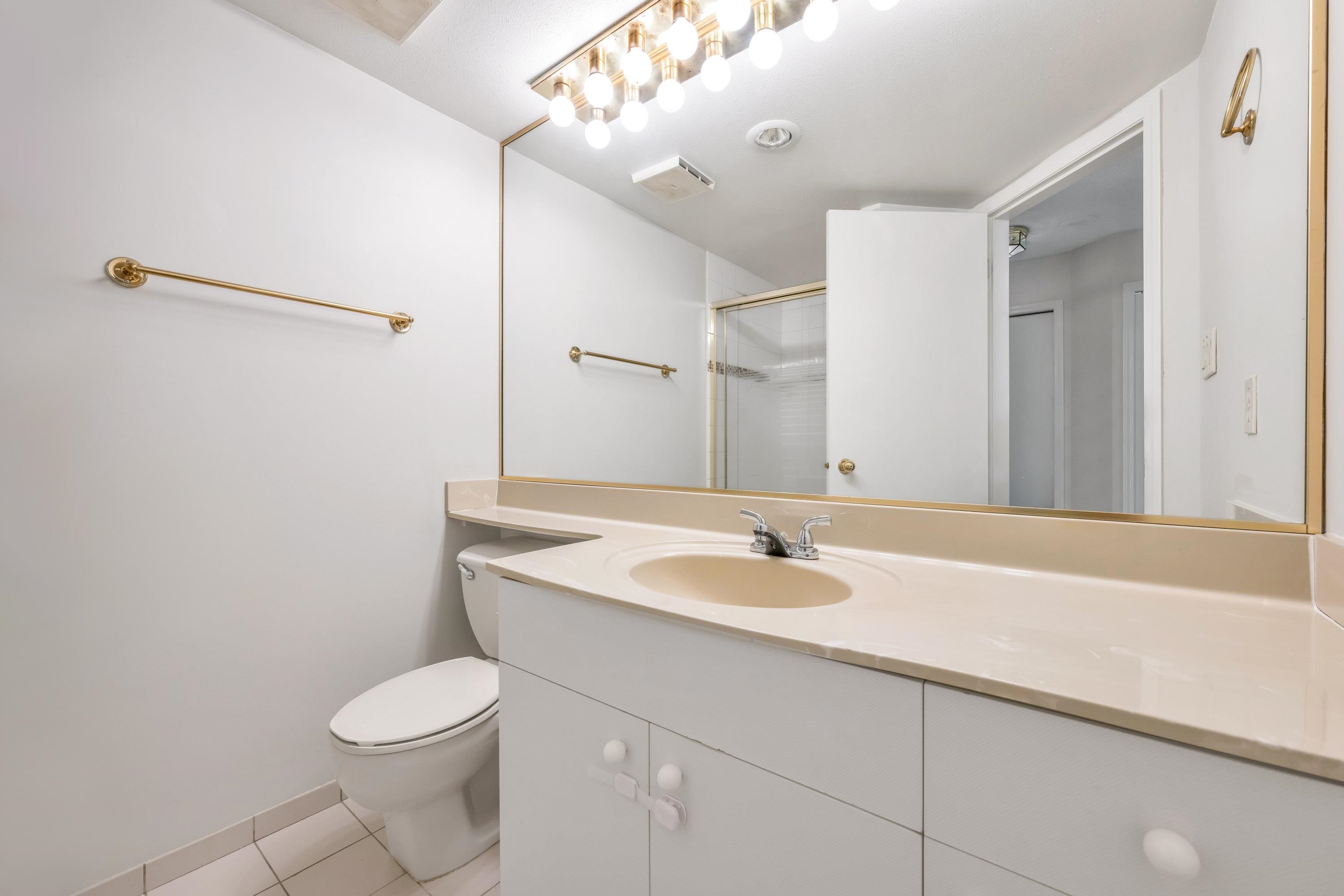 307 1135 QUAYSIDE DRIVE, #307
