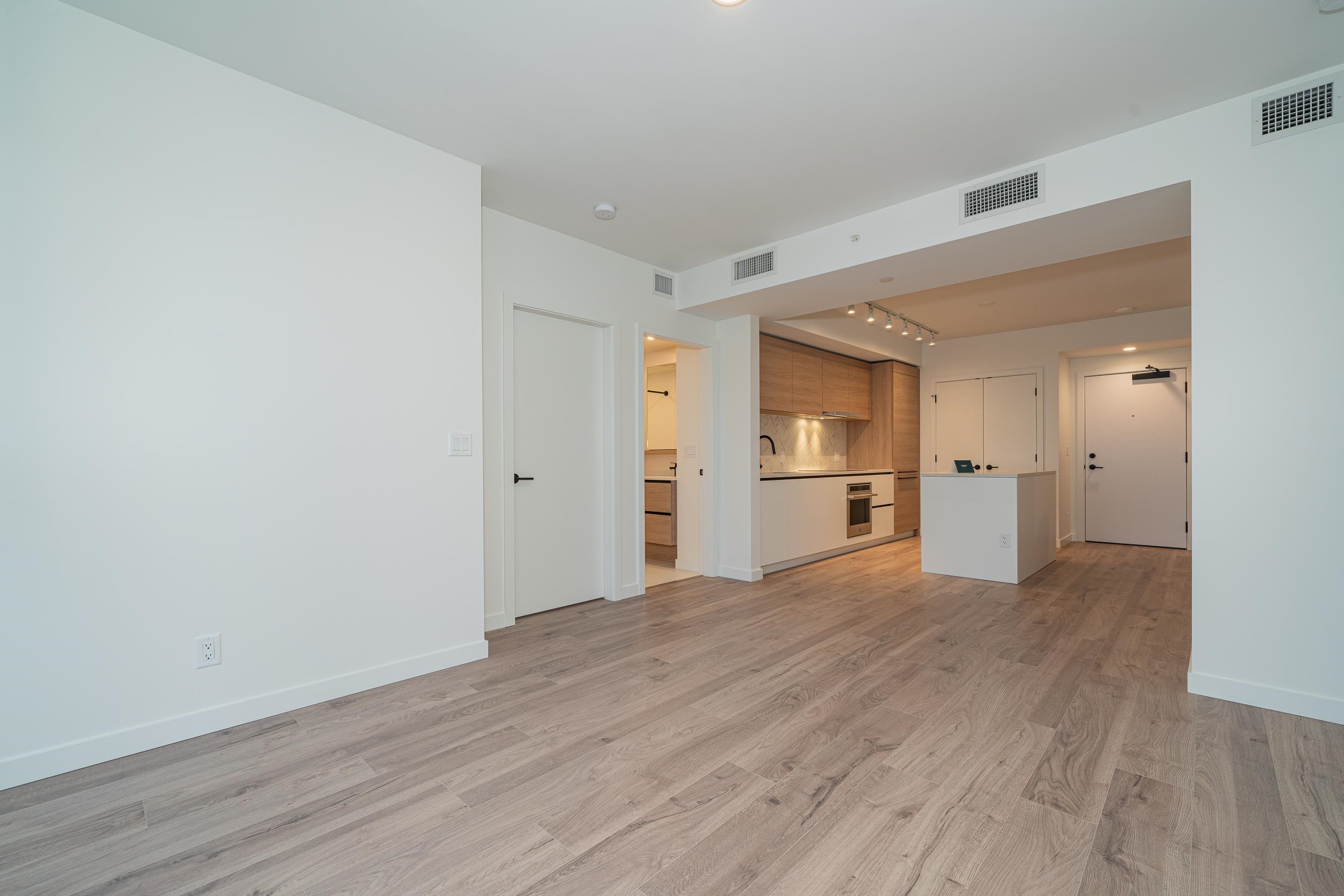 2409 10448 UNIVERSITY DRIVE, #2409