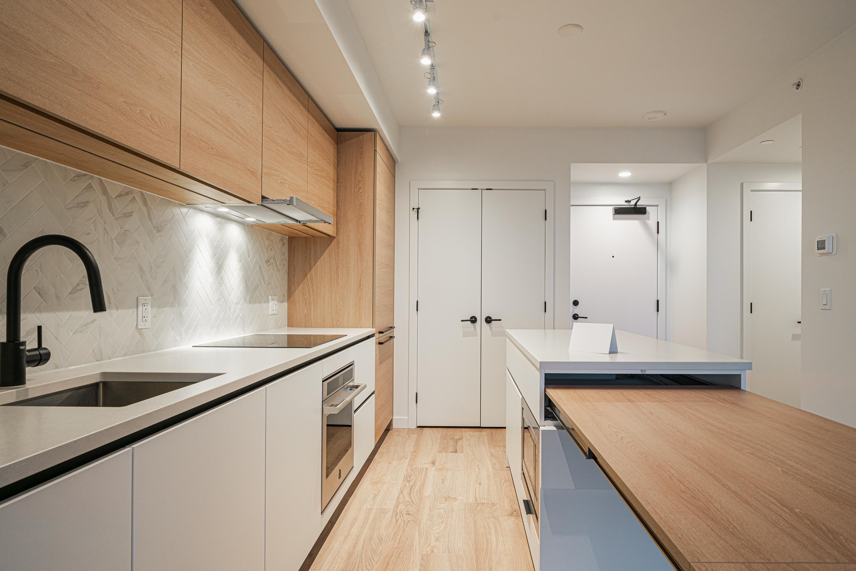 2409 10448 UNIVERSITY DRIVE, #2409
